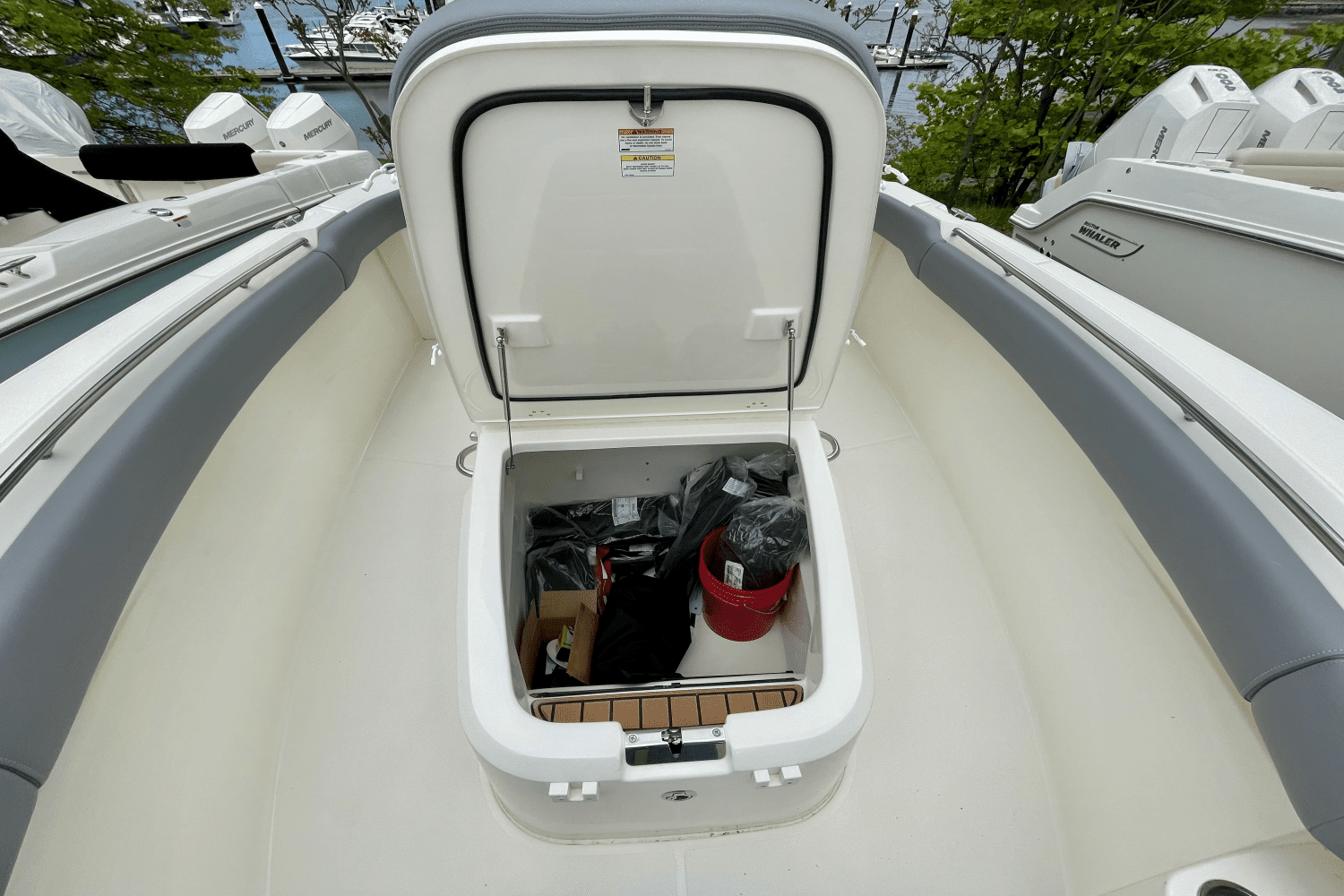 2025 Boston Whaler 280 Outrage Image Thumbnail #14
