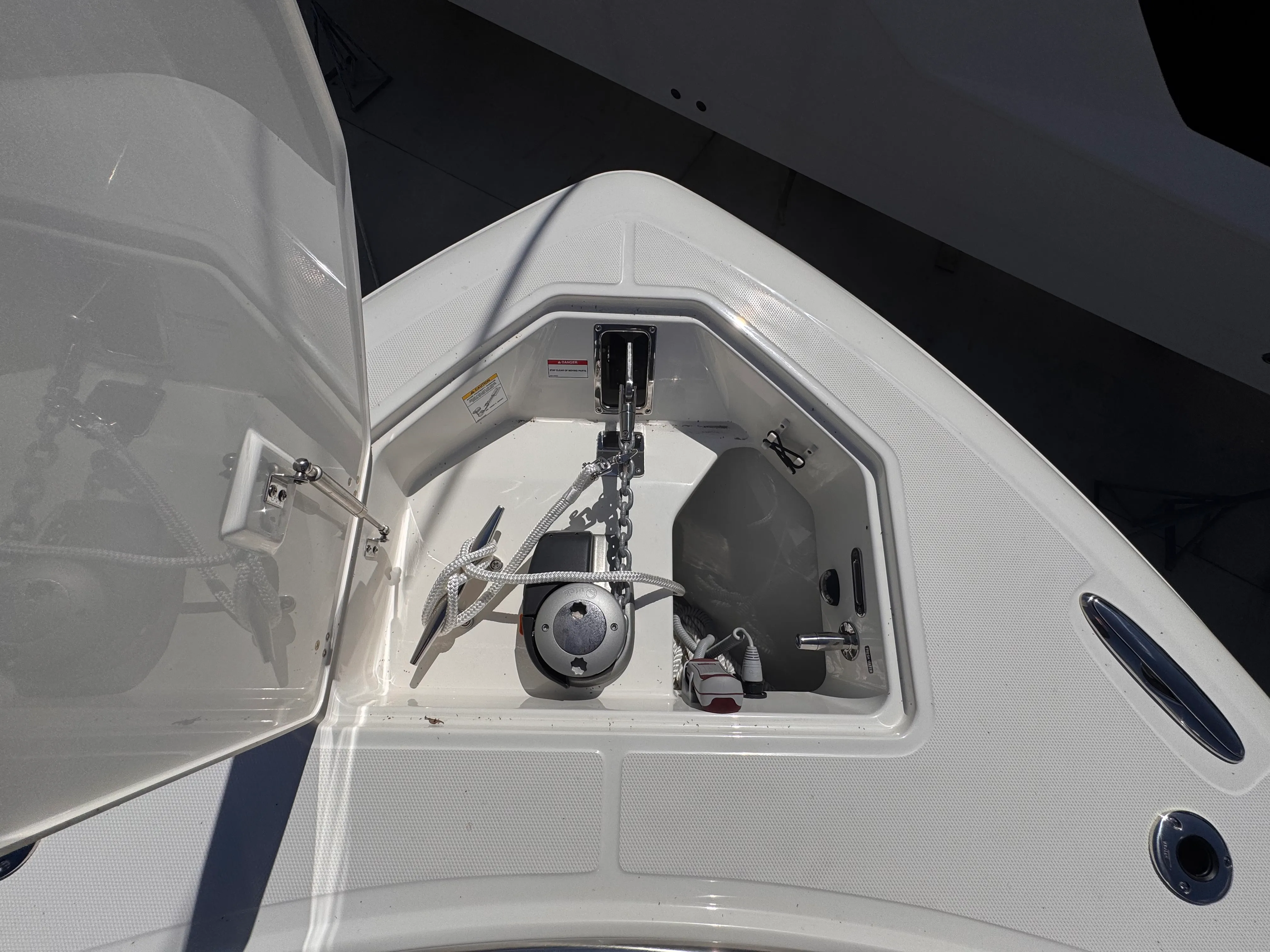 2025 Boston Whaler 350 Realm Image Thumbnail #36