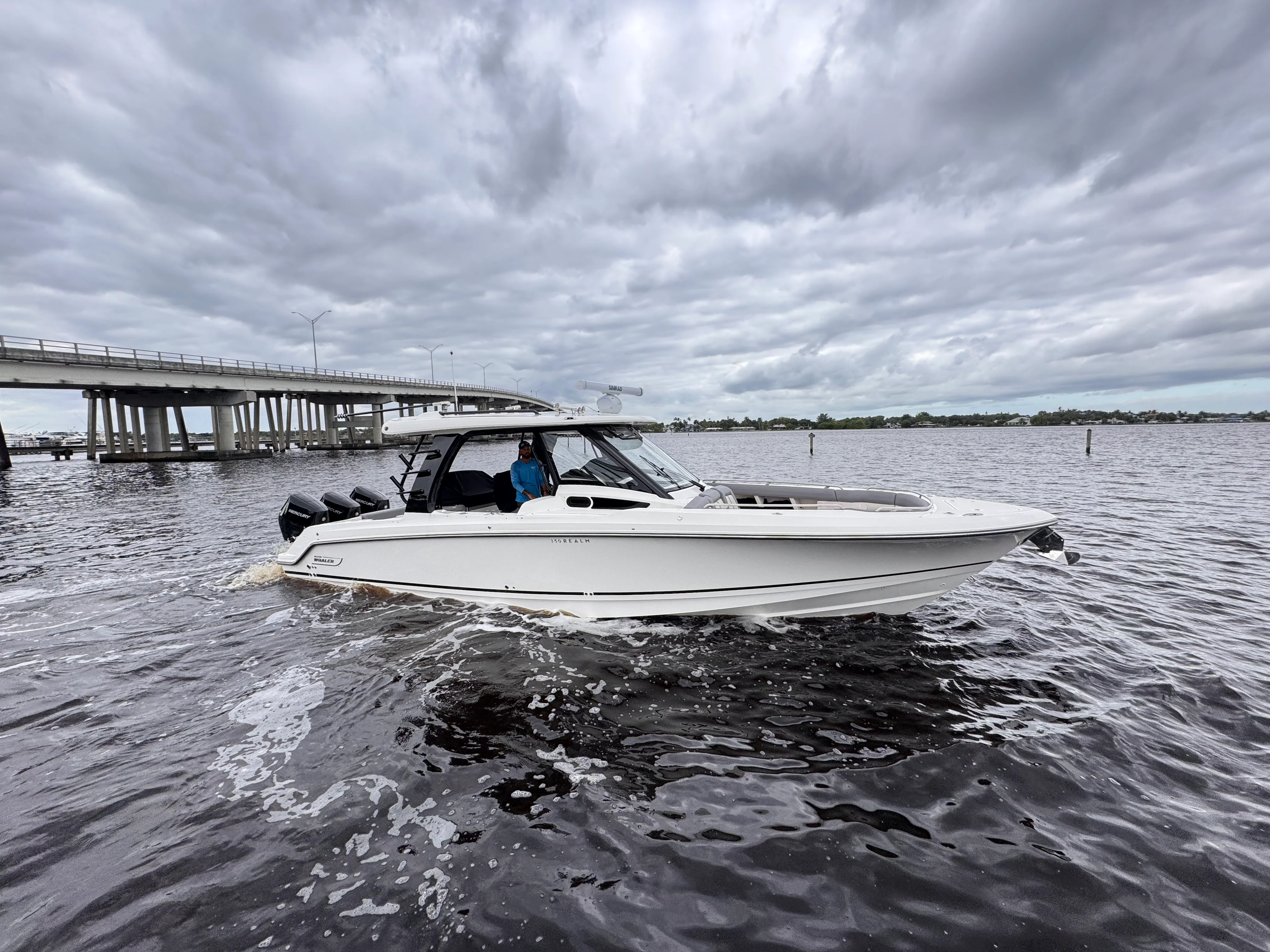 2025 Boston Whaler 350 Realm Image Thumbnail #1