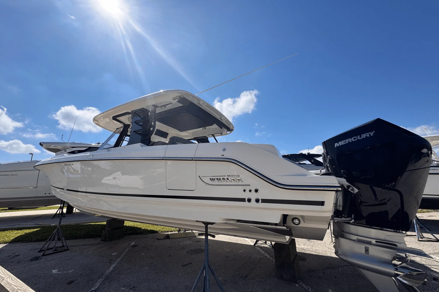 2025 Boston Whaler 350 Realm Image Thumbnail #7