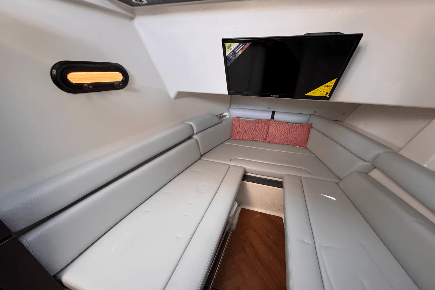 2025 Boston Whaler 350 Realm Image Thumbnail #33