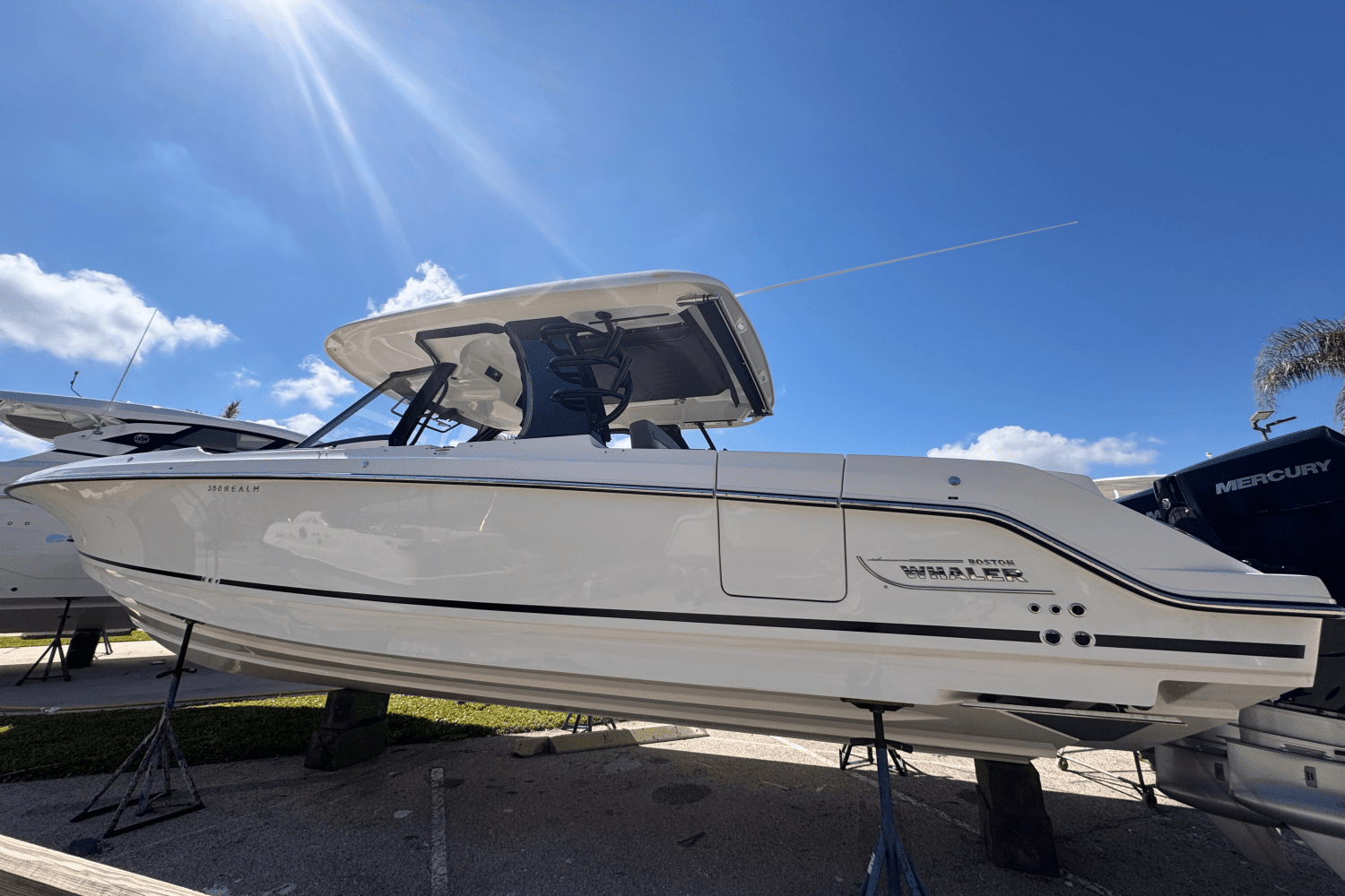 2025 Boston Whaler 350 Realm Image Thumbnail #6