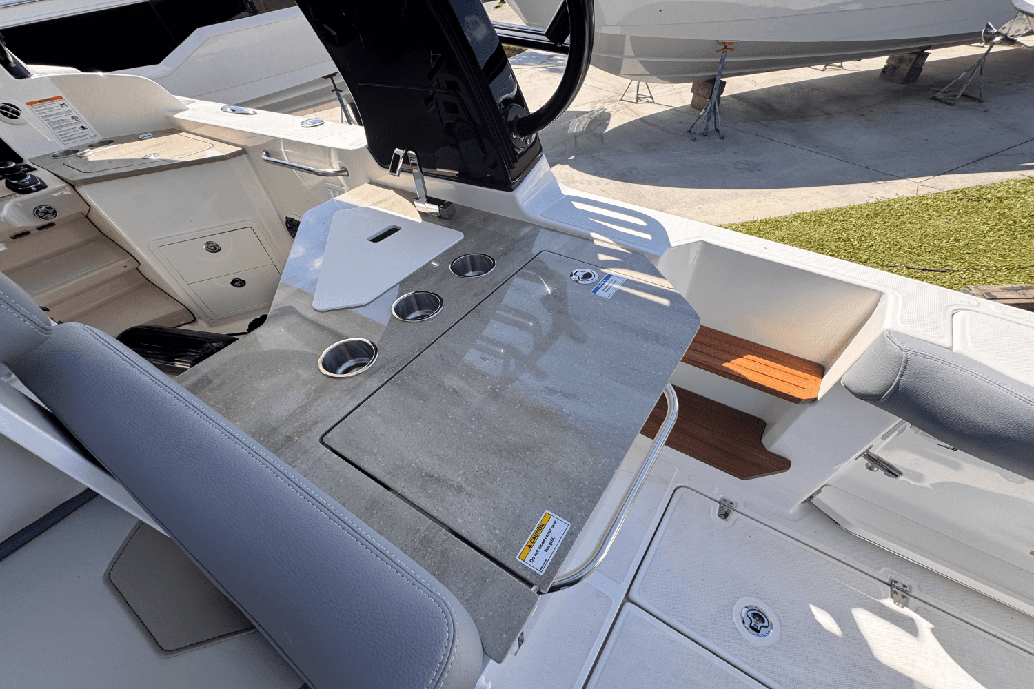 2025 Boston Whaler 350 Realm Image Thumbnail #16