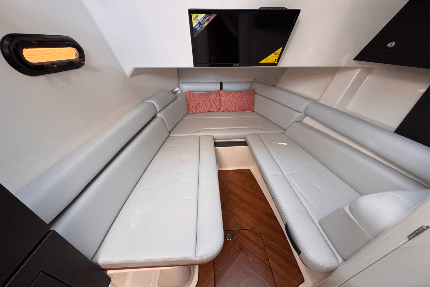 2025 Boston Whaler 350 Realm Image Thumbnail #32