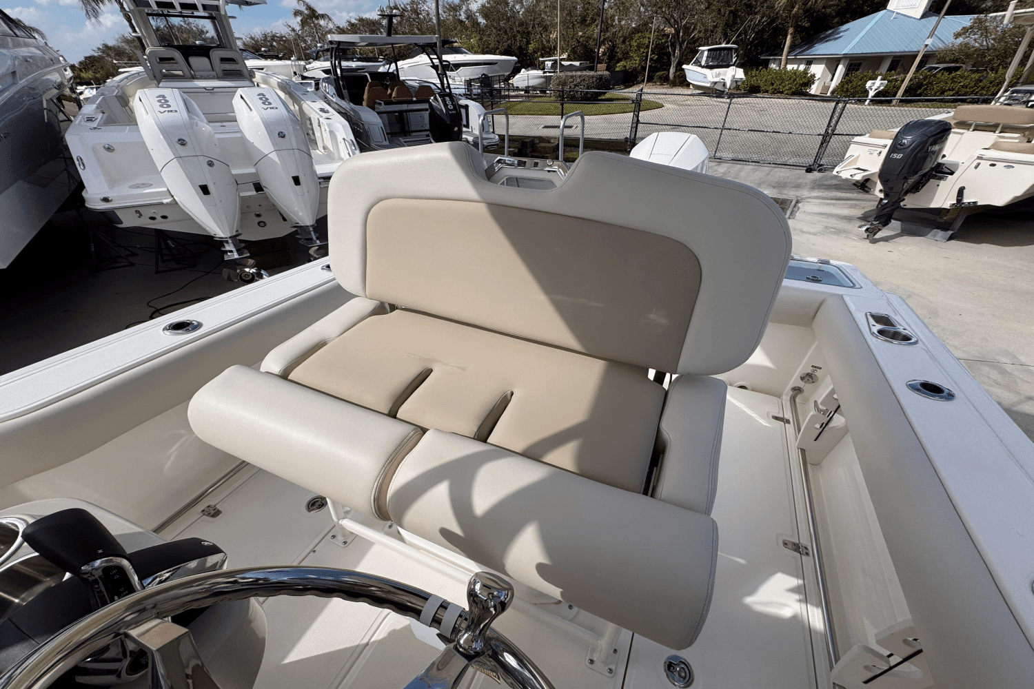 2025 Boston Whaler 230 Outrage Image Thumbnail #11