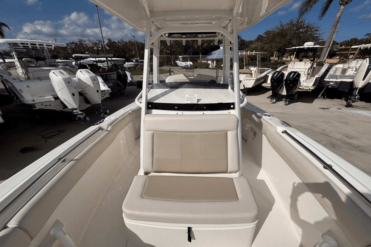 2025 Boston Whaler 230 Outrage Image Thumbnail #17