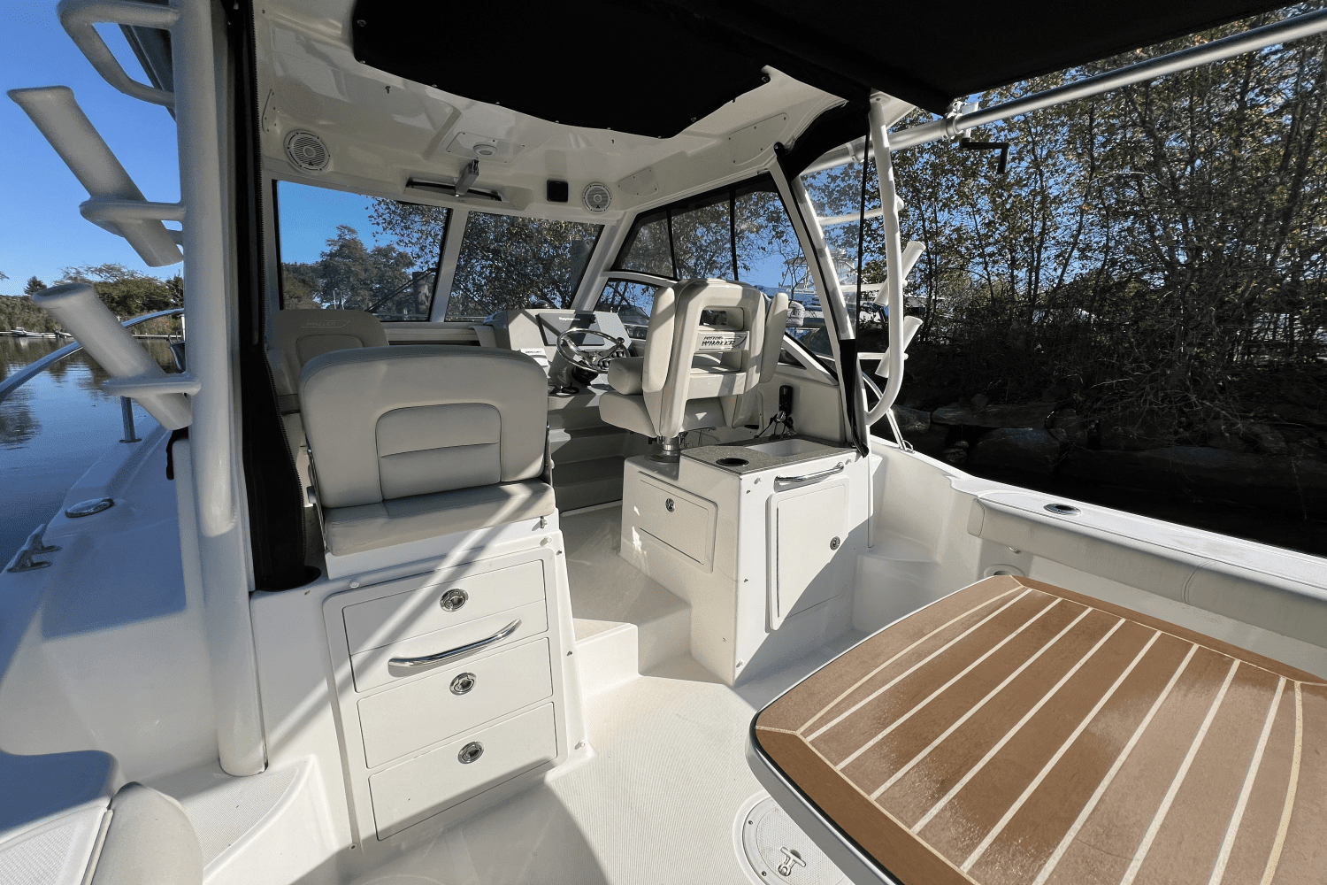 2017 Boston Whaler 285 CONQUEST Image Thumbnail #7