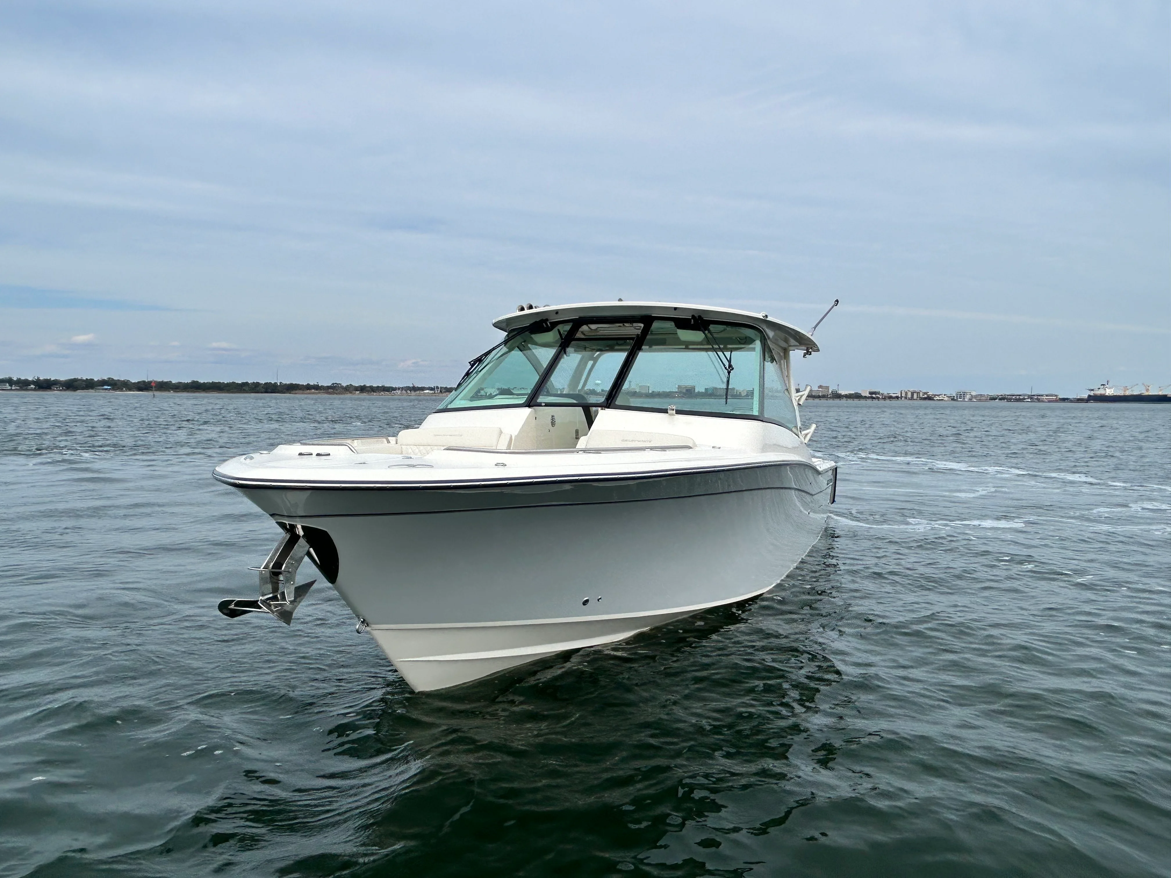 2025 Grady-White Freedom 345 Image Thumbnail #7