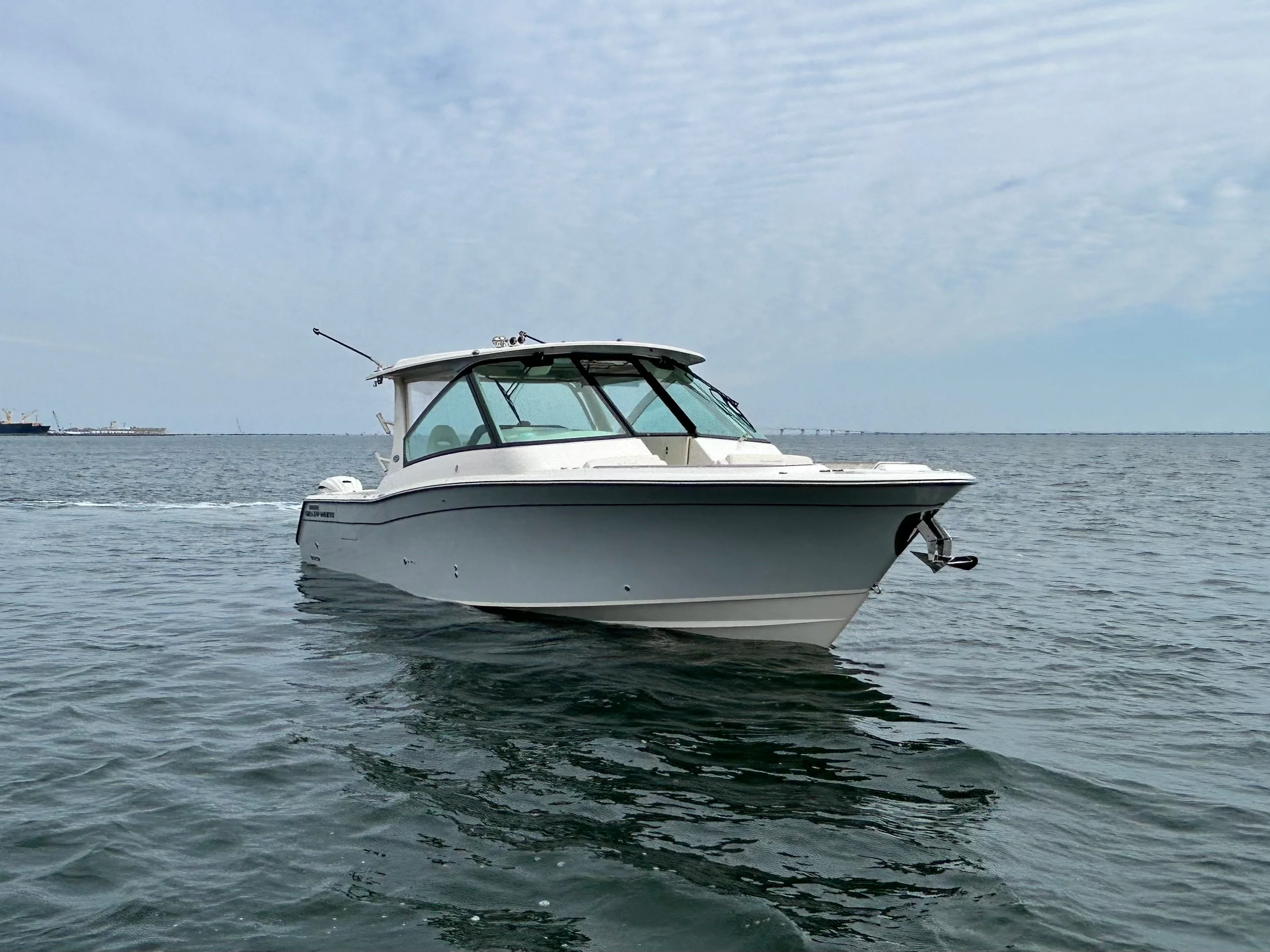 2025 Grady-White Freedom 345 Image Thumbnail #8