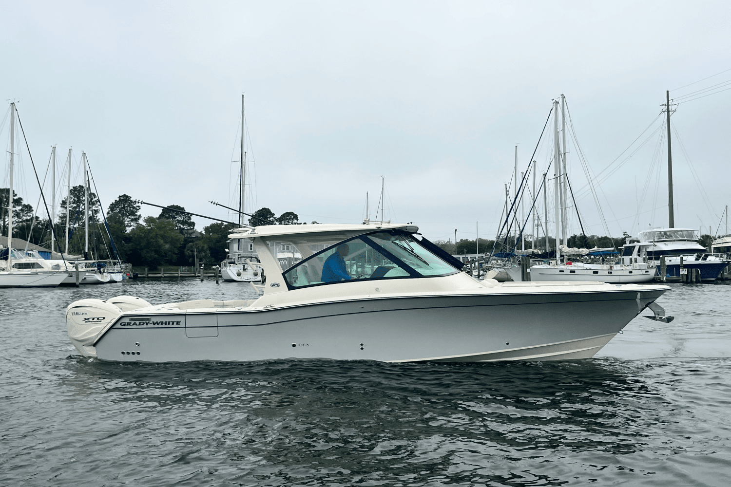 2025 Grady-White Freedom 345 Image Thumbnail #4