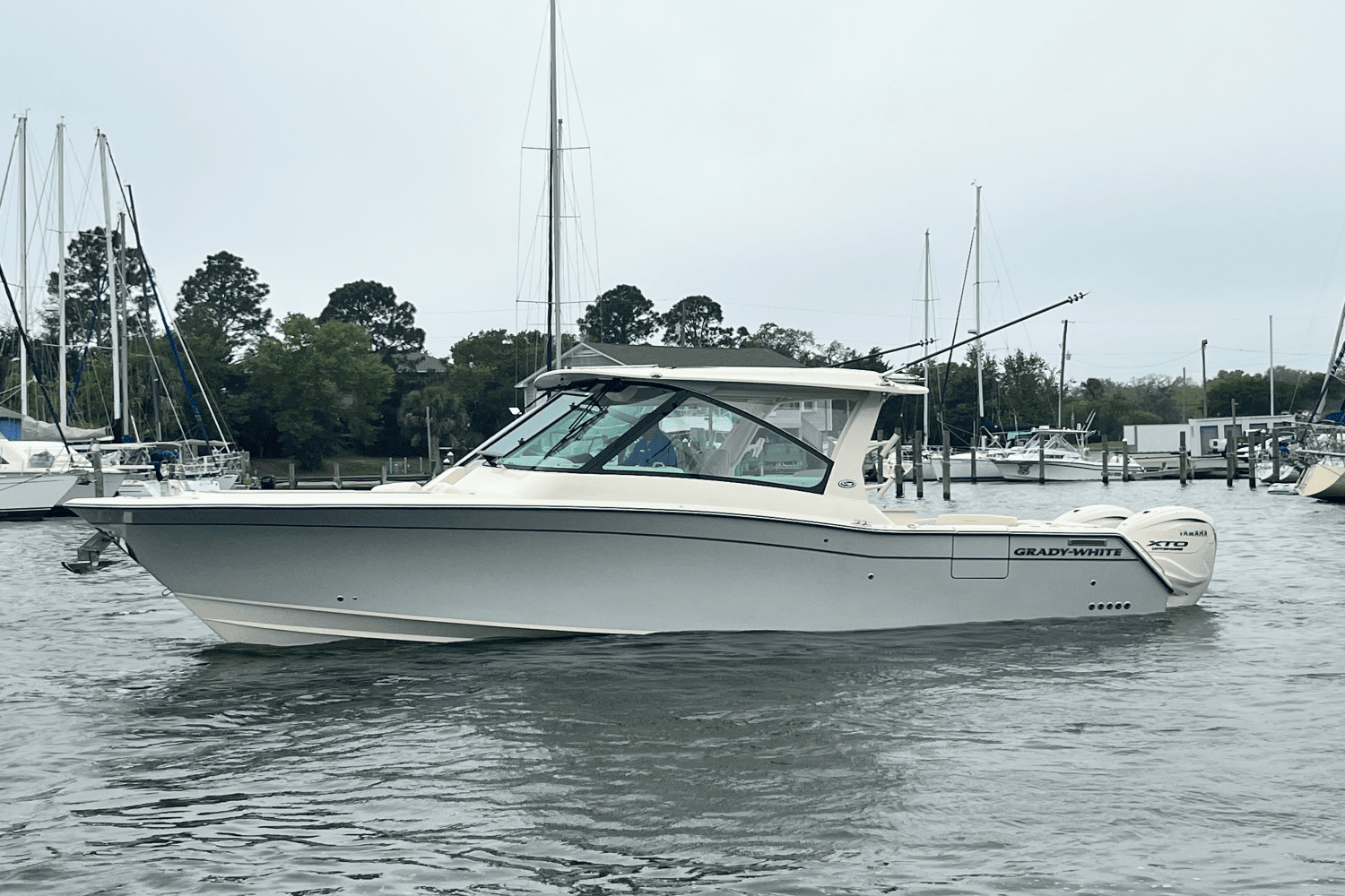 2025 Grady-White Freedom 345 Image Thumbnail #11