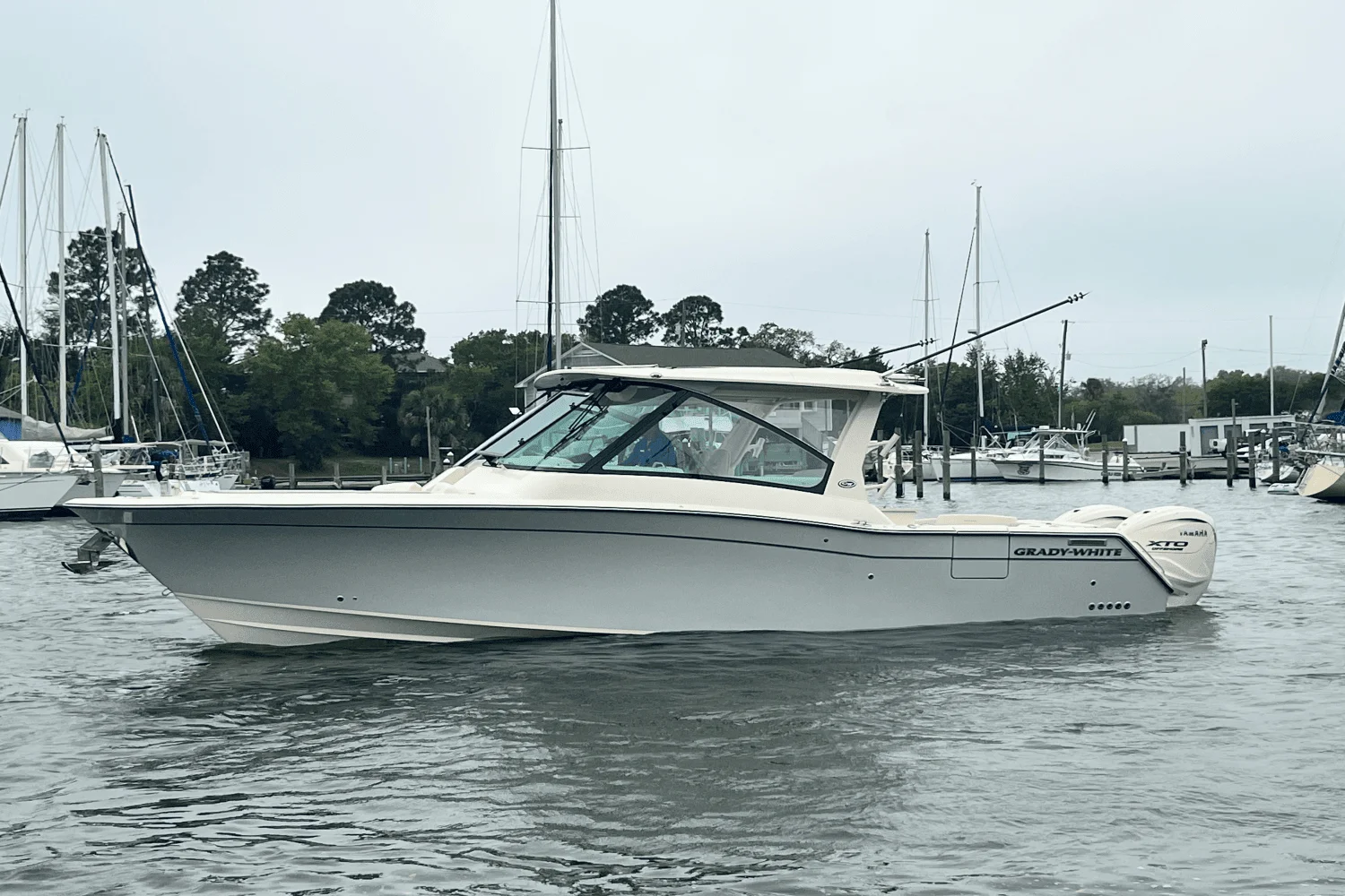 2025 Grady-White Freedom 345 Image Thumbnail #11