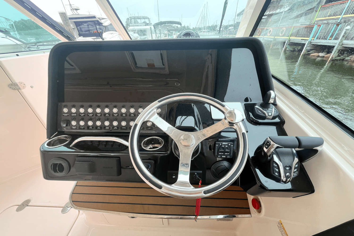 2025 Grady-White Freedom 345 Image Thumbnail #28