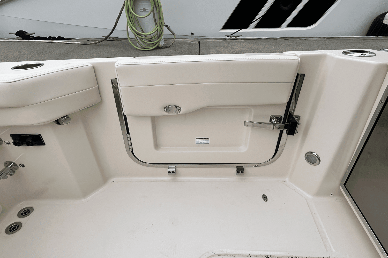 2025 Grady-White Freedom 345 Image Thumbnail #18