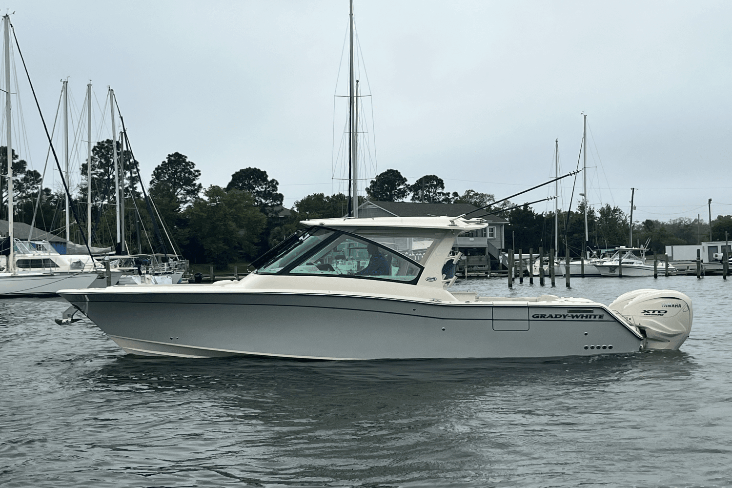 2025 Grady-White Freedom 345 Image Thumbnail #10