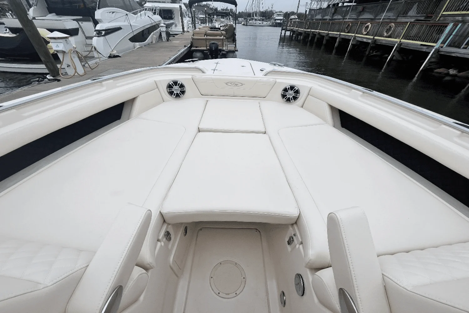 2025 Grady-White Freedom 345 Image Thumbnail #32