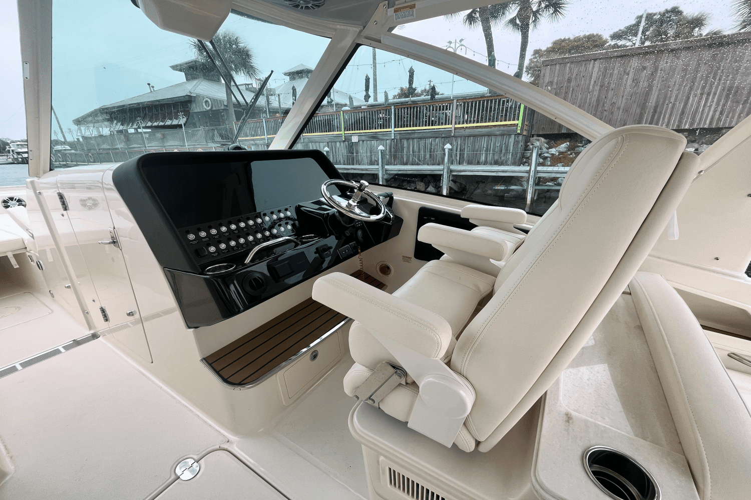 2025 Grady-White Freedom 345 Image Thumbnail #25