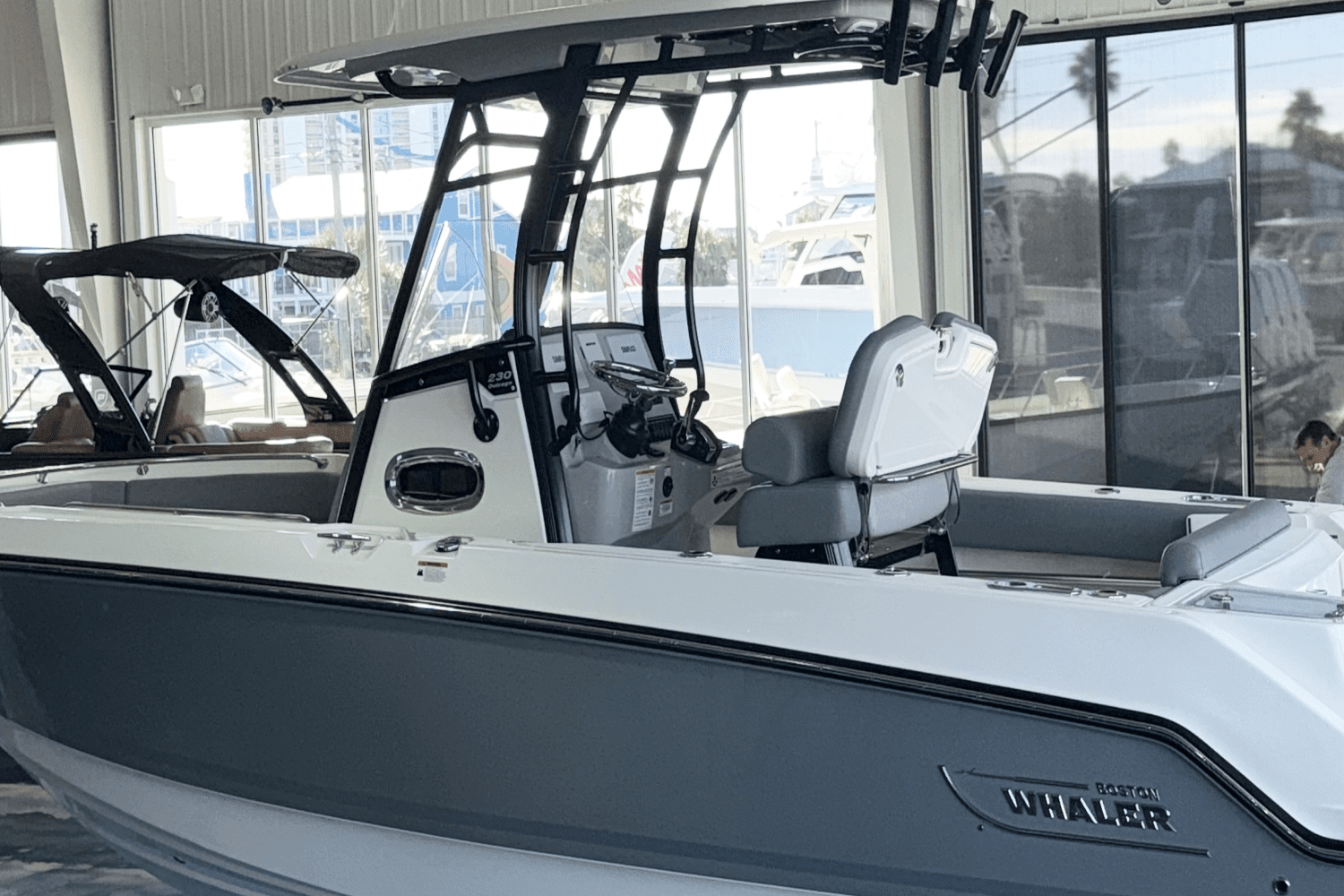 2025 Boston Whaler 230 Outrage Image Thumbnail #2