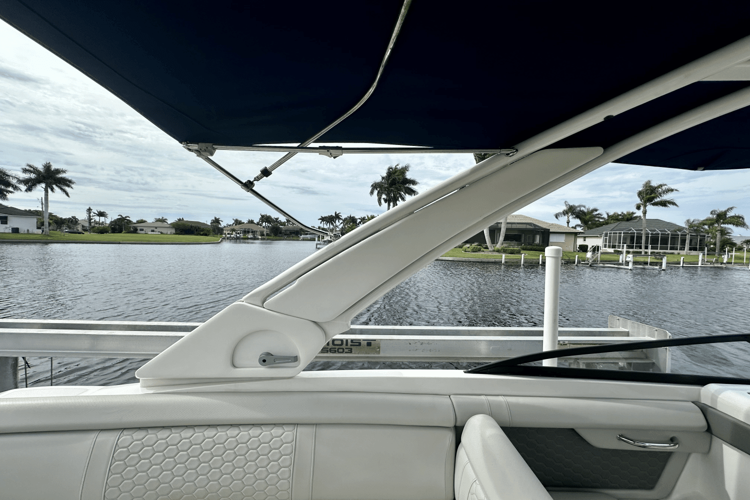 2022 Sea Ray 270 SDX-OB Image Thumbnail #14