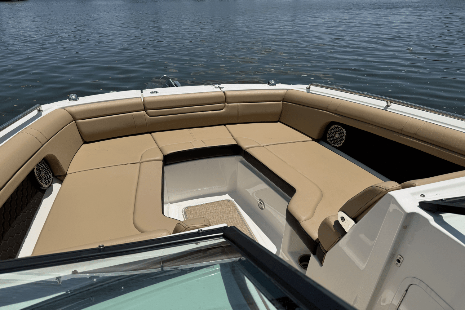 2018 Sea Ray SDX 270 Outboard Image Thumbnail #12