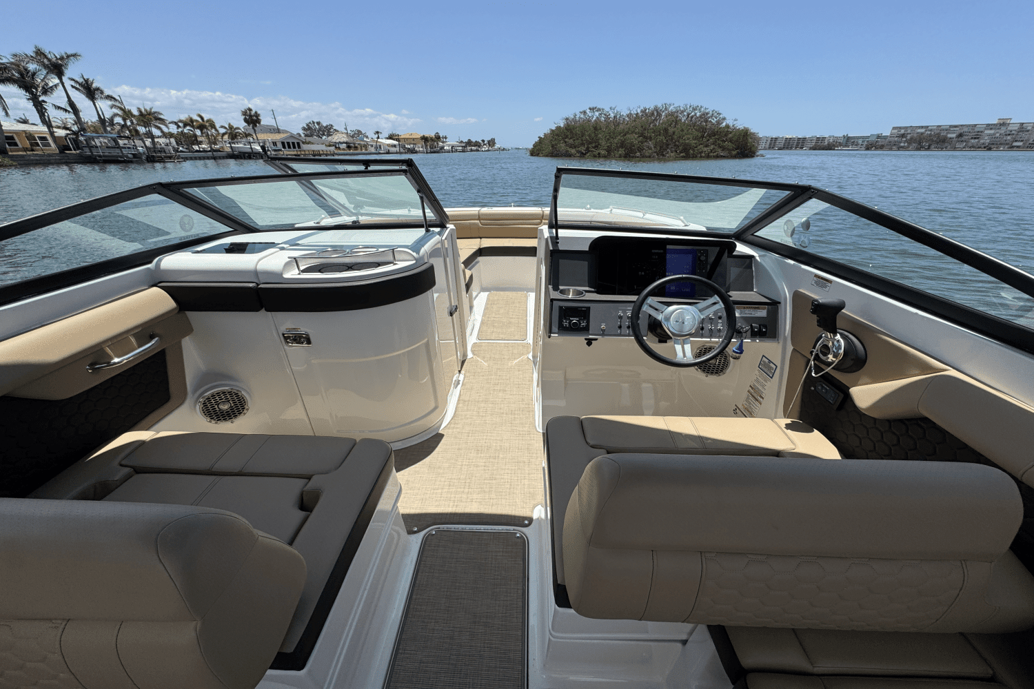 2018 Sea Ray SDX 270 Outboard Image Thumbnail #19