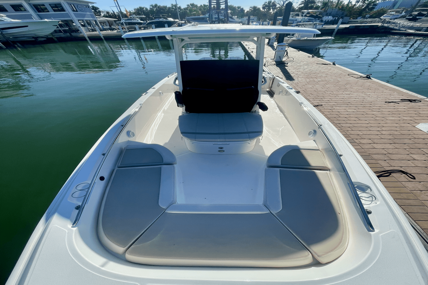 2020 Boston Whaler 270 Dauntless Image Thumbnail #15