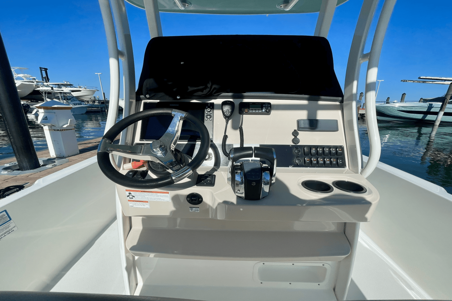 2020 Boston Whaler 270 Dauntless Image Thumbnail #10