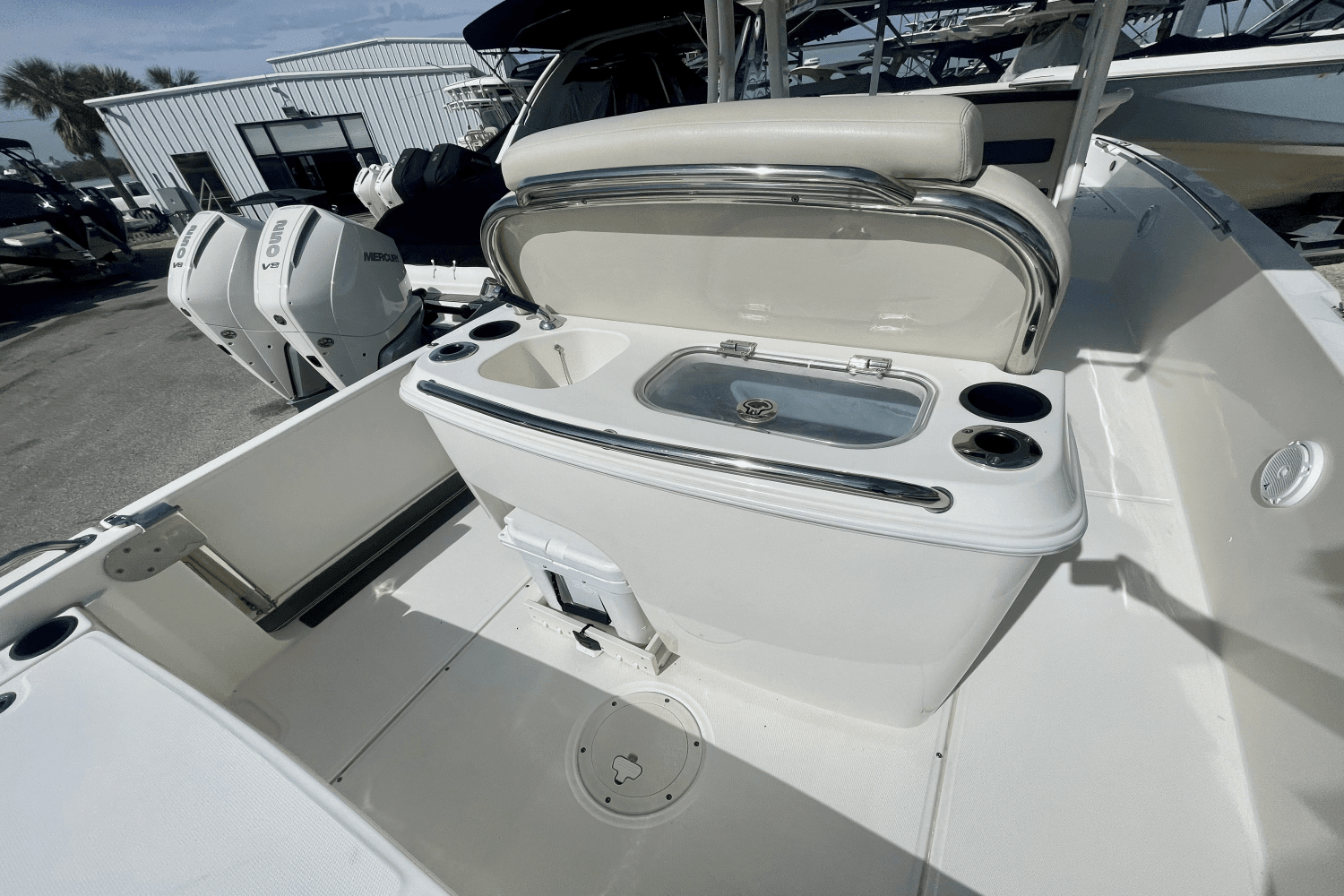 2020 Boston Whaler 270 Dauntless Image Thumbnail #5