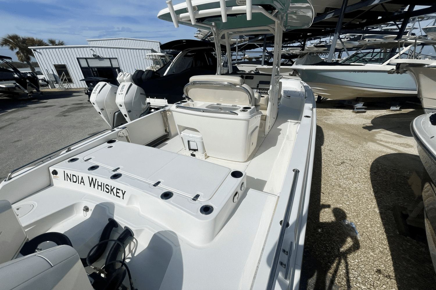 2020 Boston Whaler 270 Dauntless Image Thumbnail #2