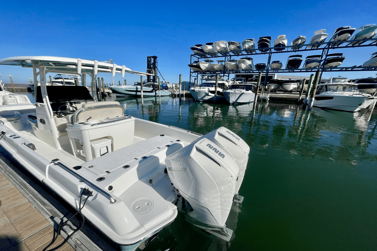 2020 Boston Whaler 270 Dauntless Image Thumbnail #2