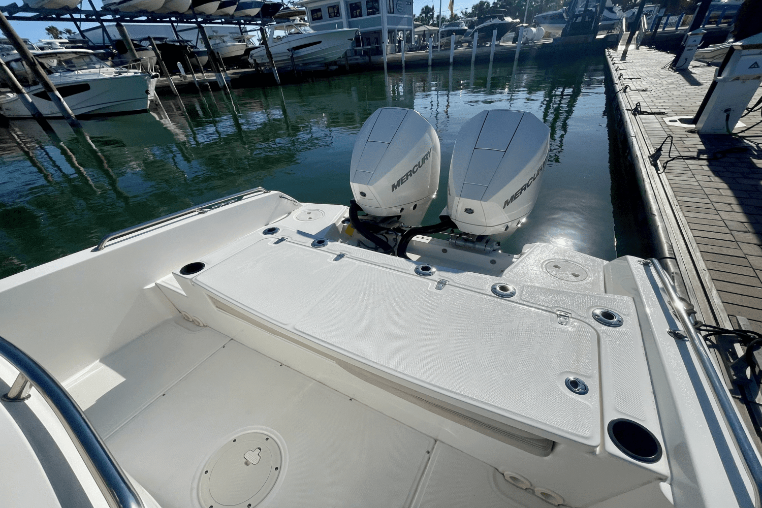 2020 Boston Whaler 270 Dauntless Image Thumbnail #3