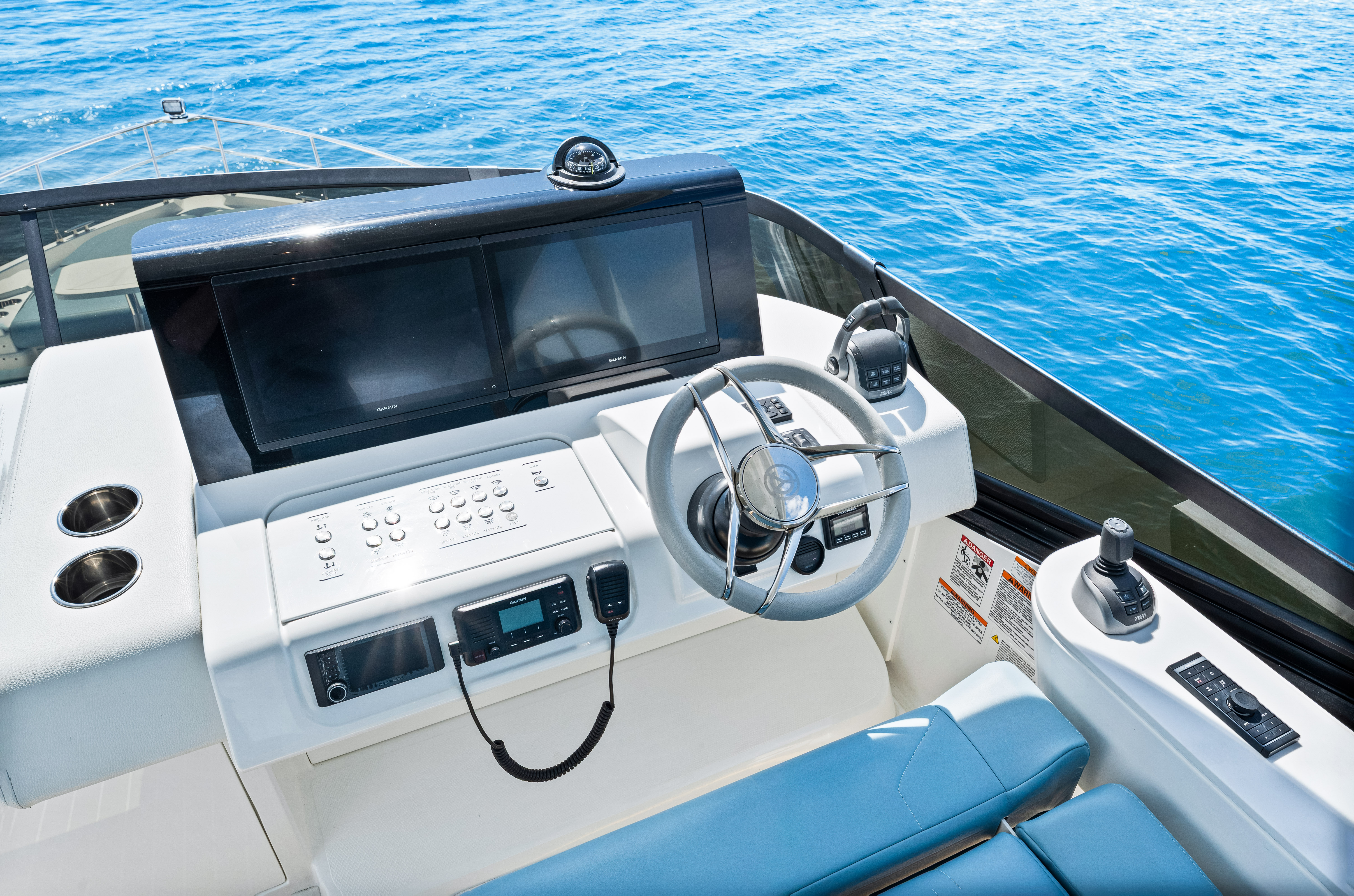 2025 Cruisers Yachts 57 Fly Image Thumbnail #33