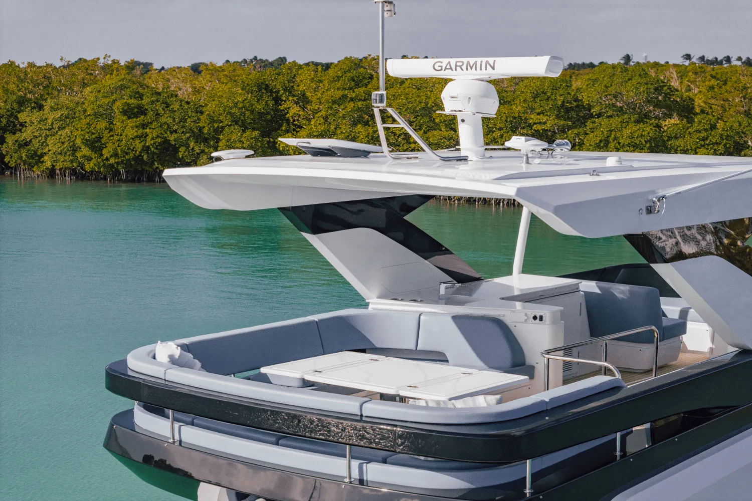 2025 Cruisers Yachts 57 Fly Image Thumbnail #23