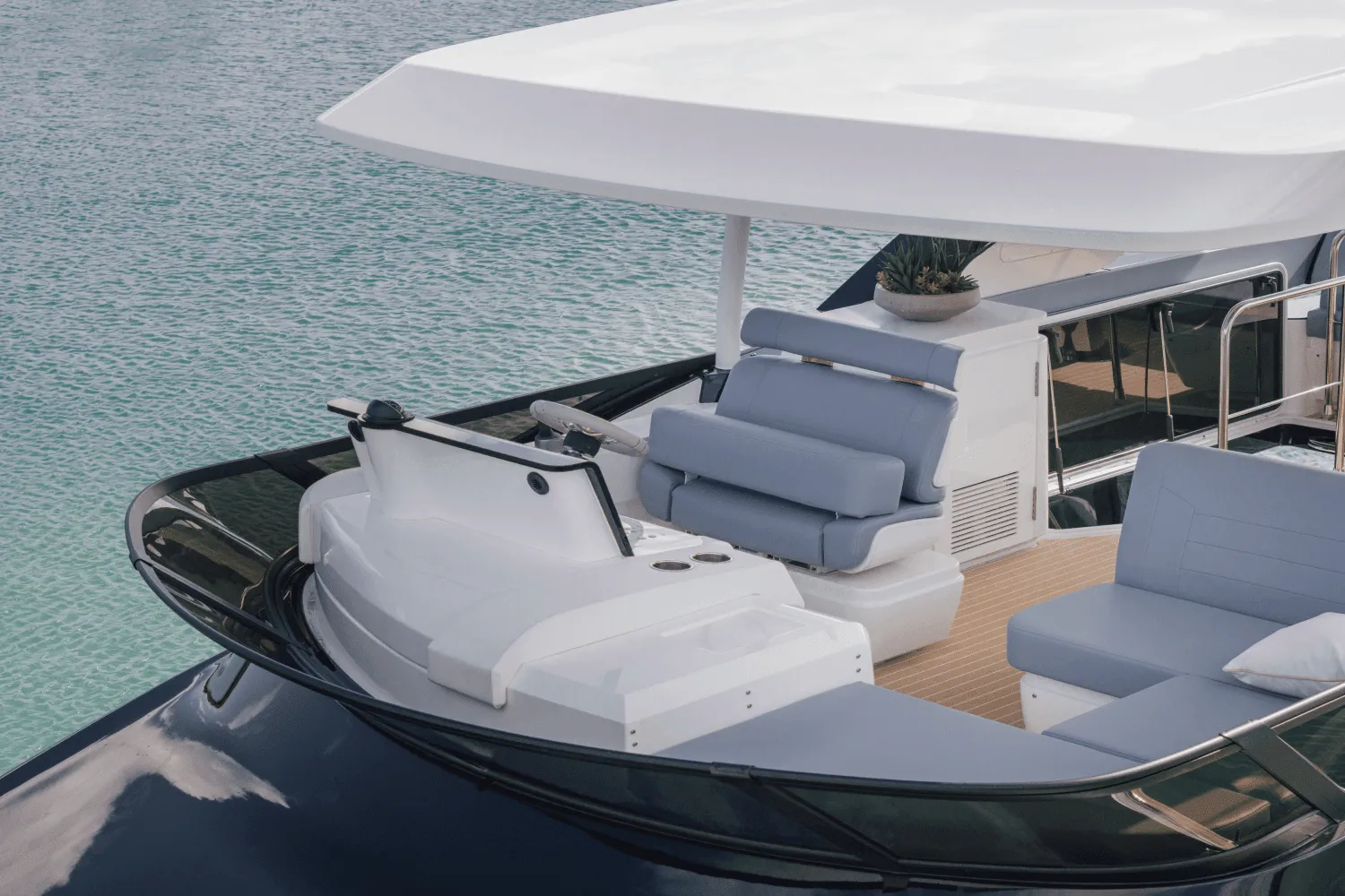 2025 Cruisers Yachts 57 Fly Image Thumbnail #22