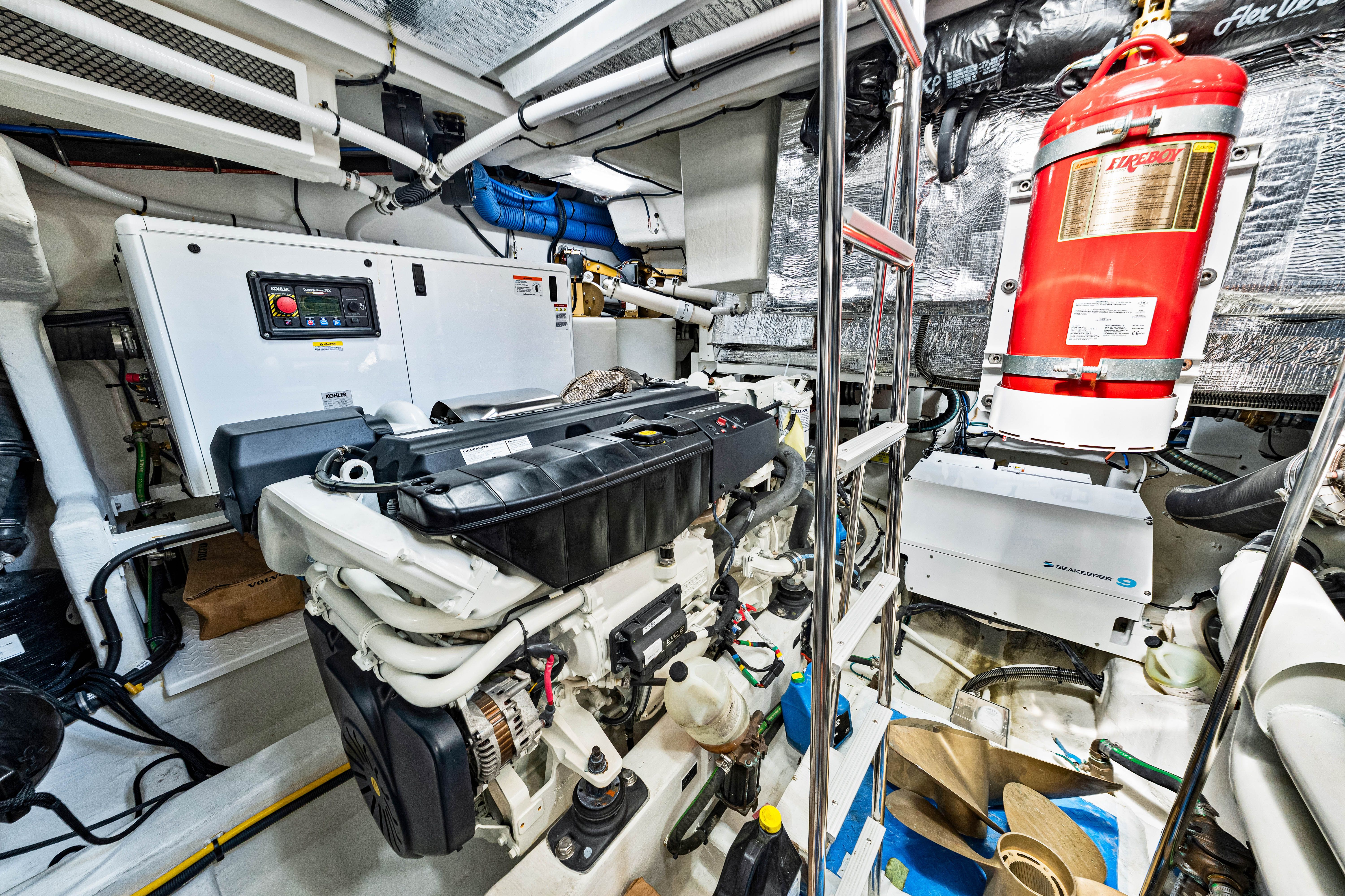 2025 Cruisers Yachts 57 Fly Image Thumbnail #61