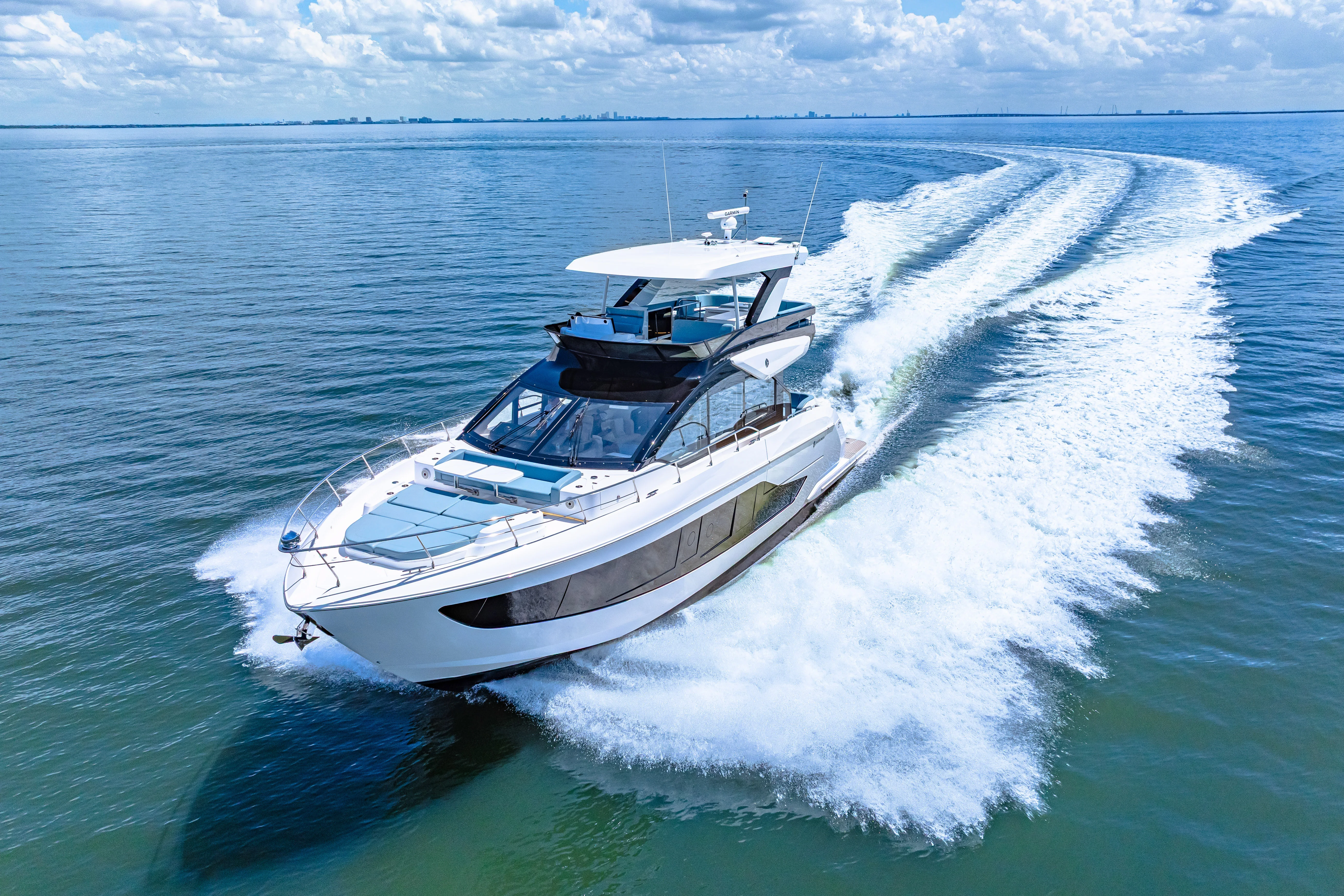 2025 Cruisers Yachts 57 Fly Image Thumbnail #23