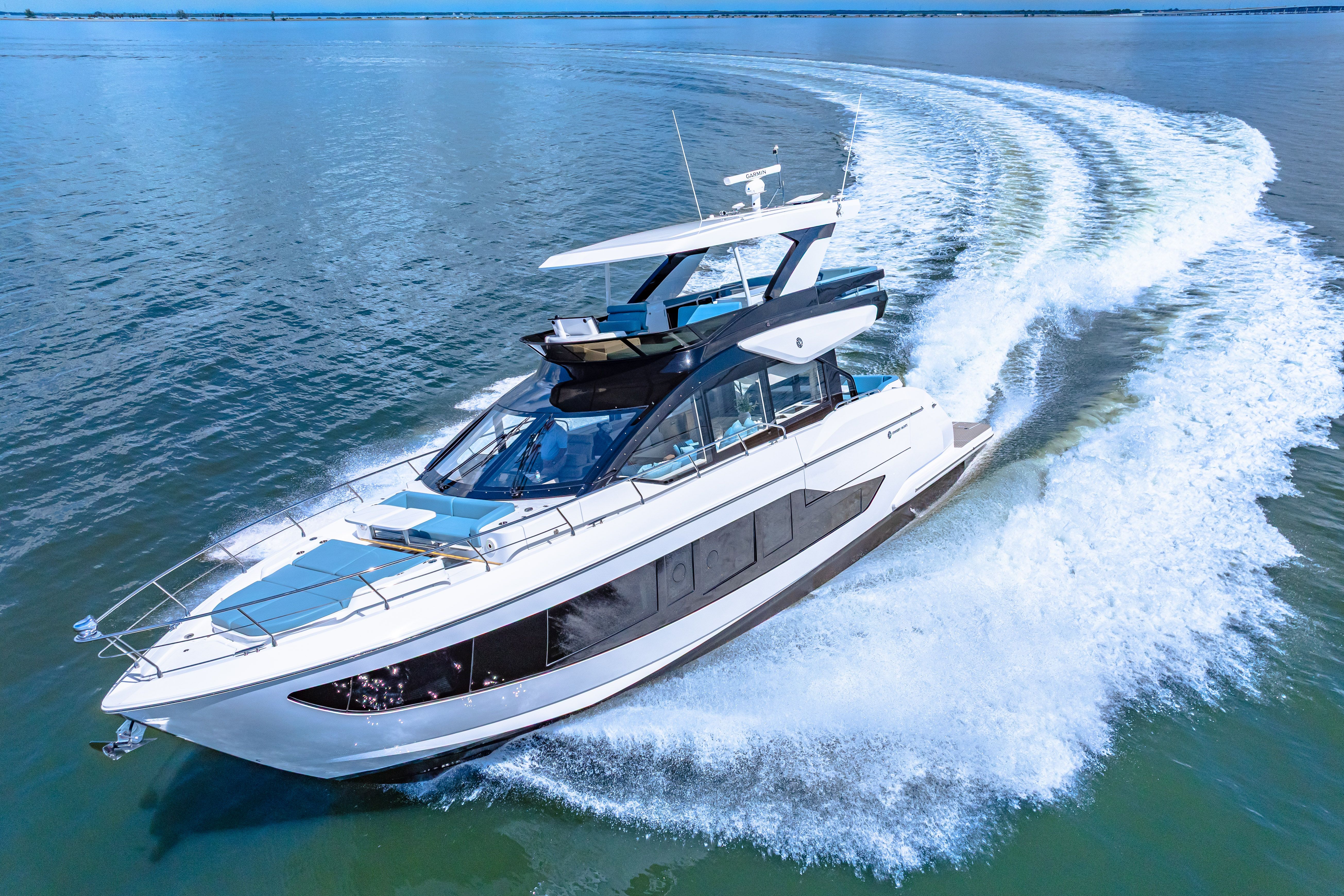 2025 Cruisers Yachts 57 Fly Image Thumbnail #14