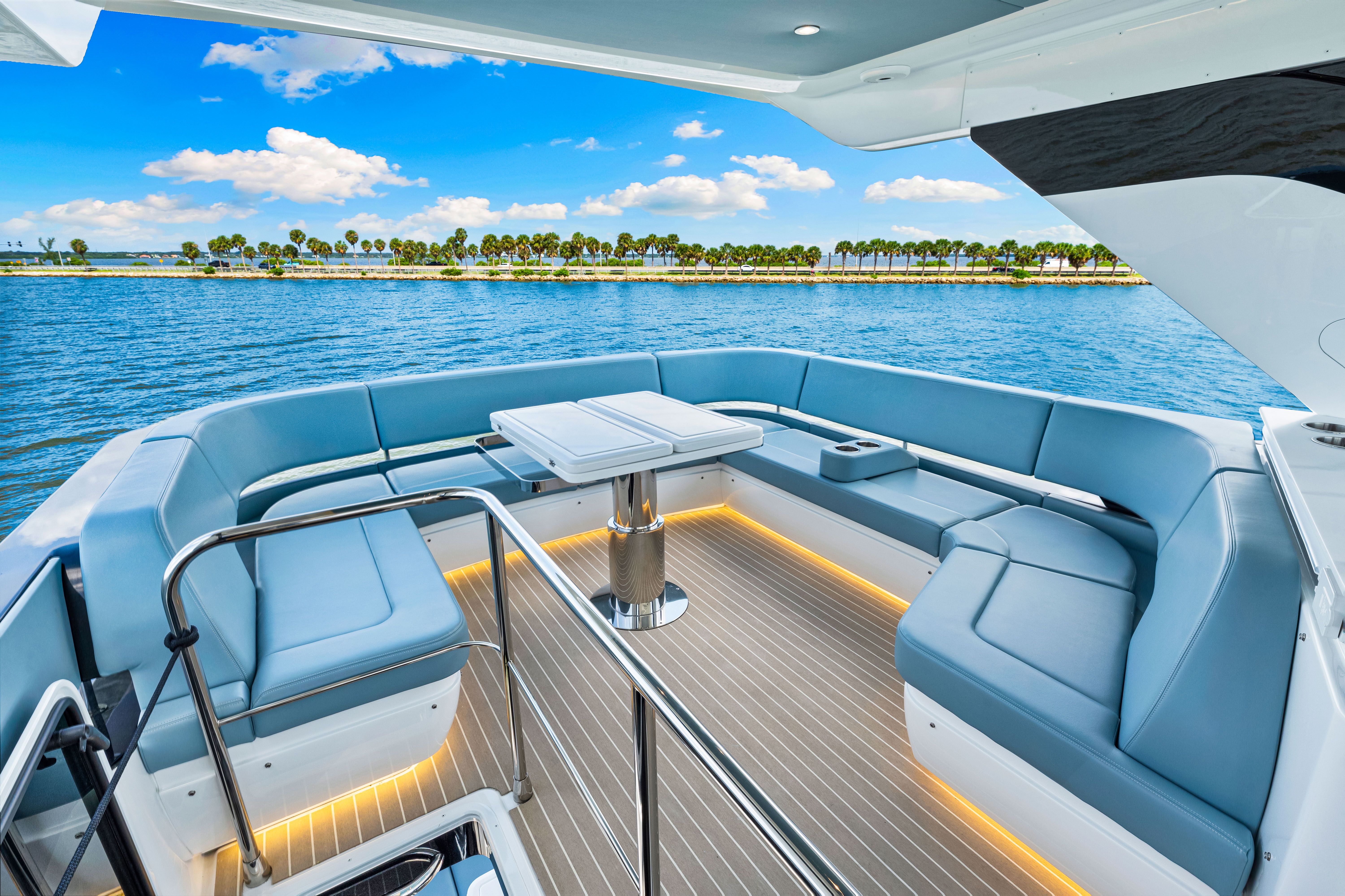 2025 Cruisers Yachts 57 Fly Image Thumbnail #27