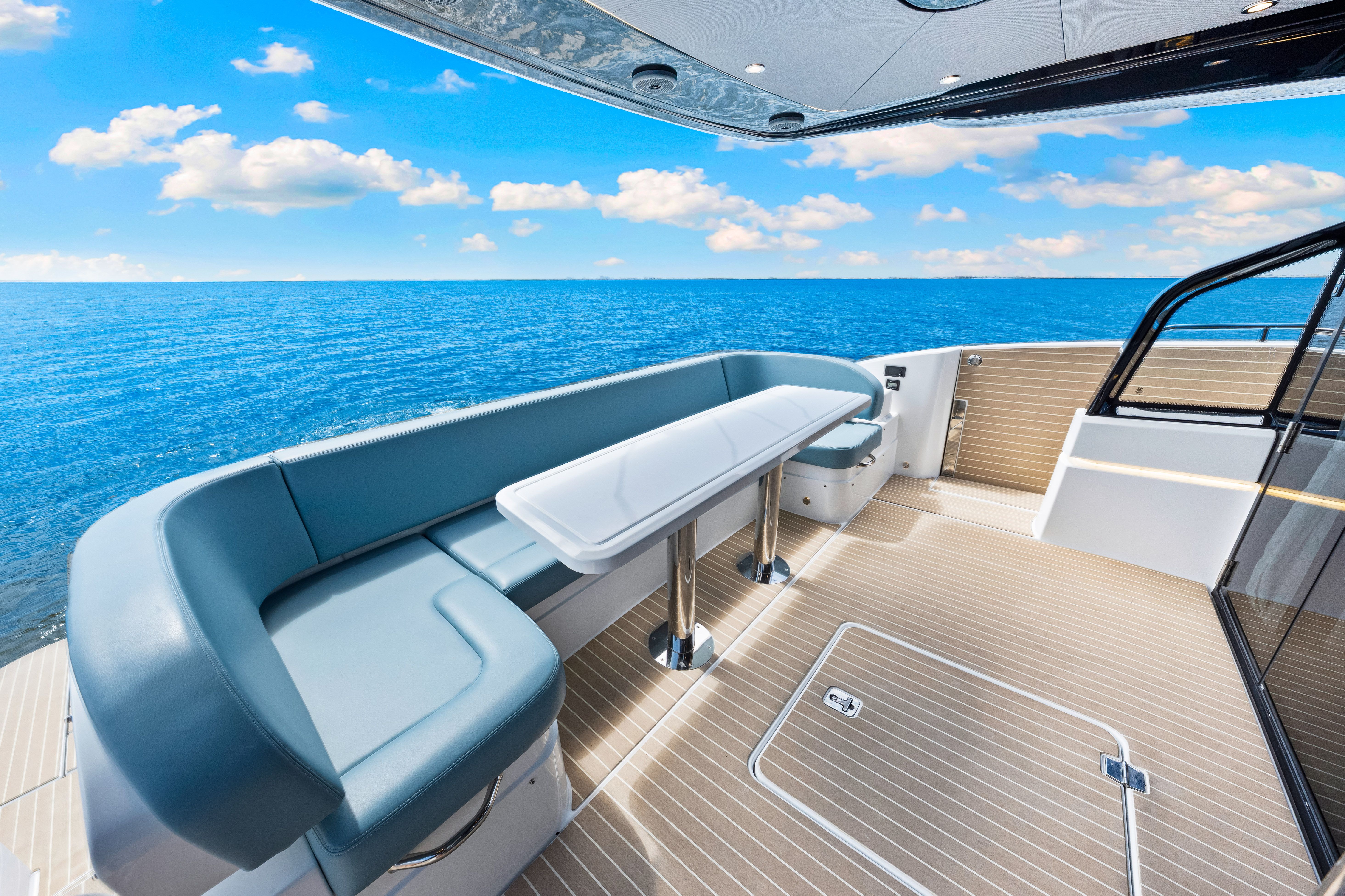 2025 Cruisers Yachts 57 Fly Image Thumbnail #19