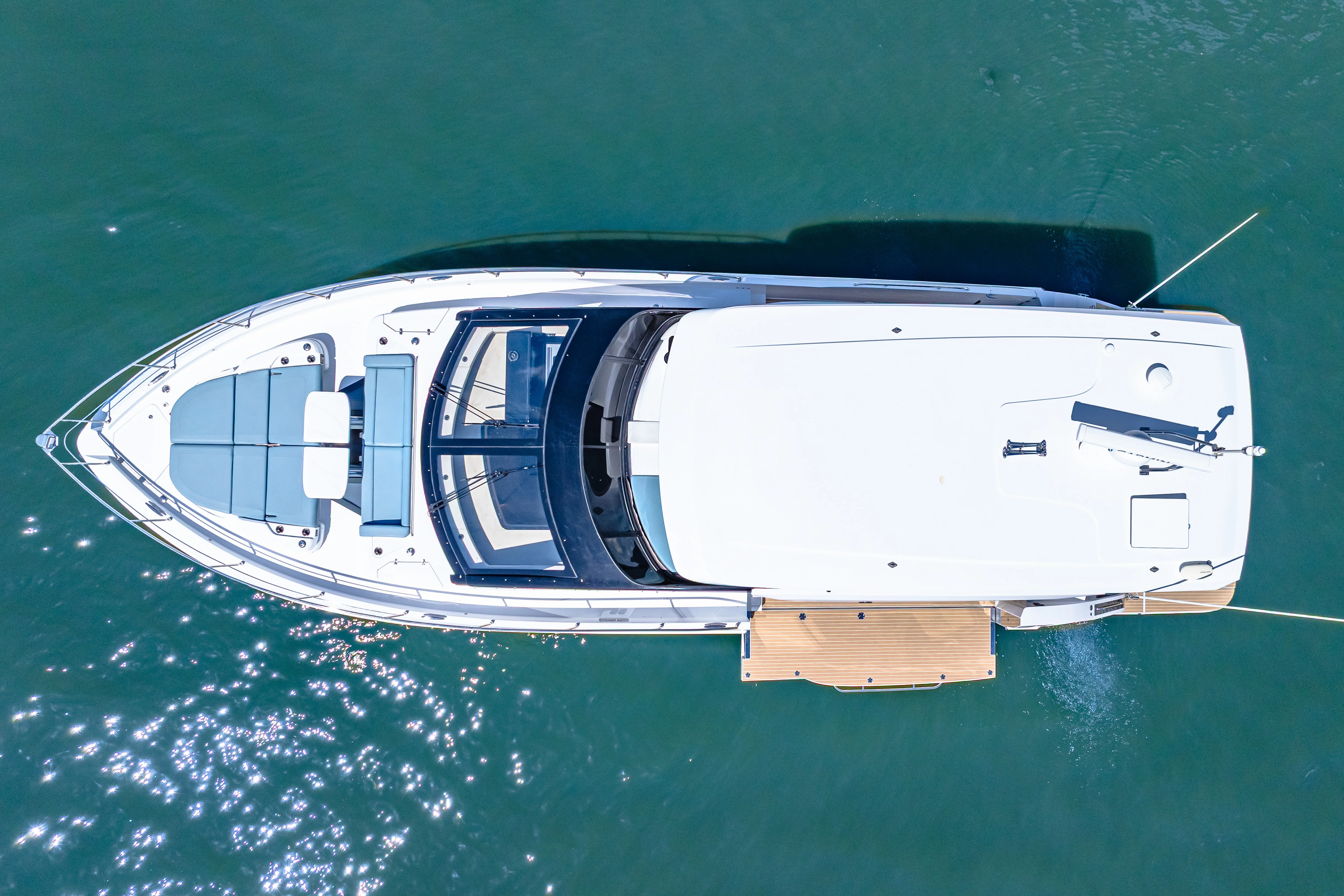 2025 Cruisers Yachts 57 Fly Image Thumbnail #18