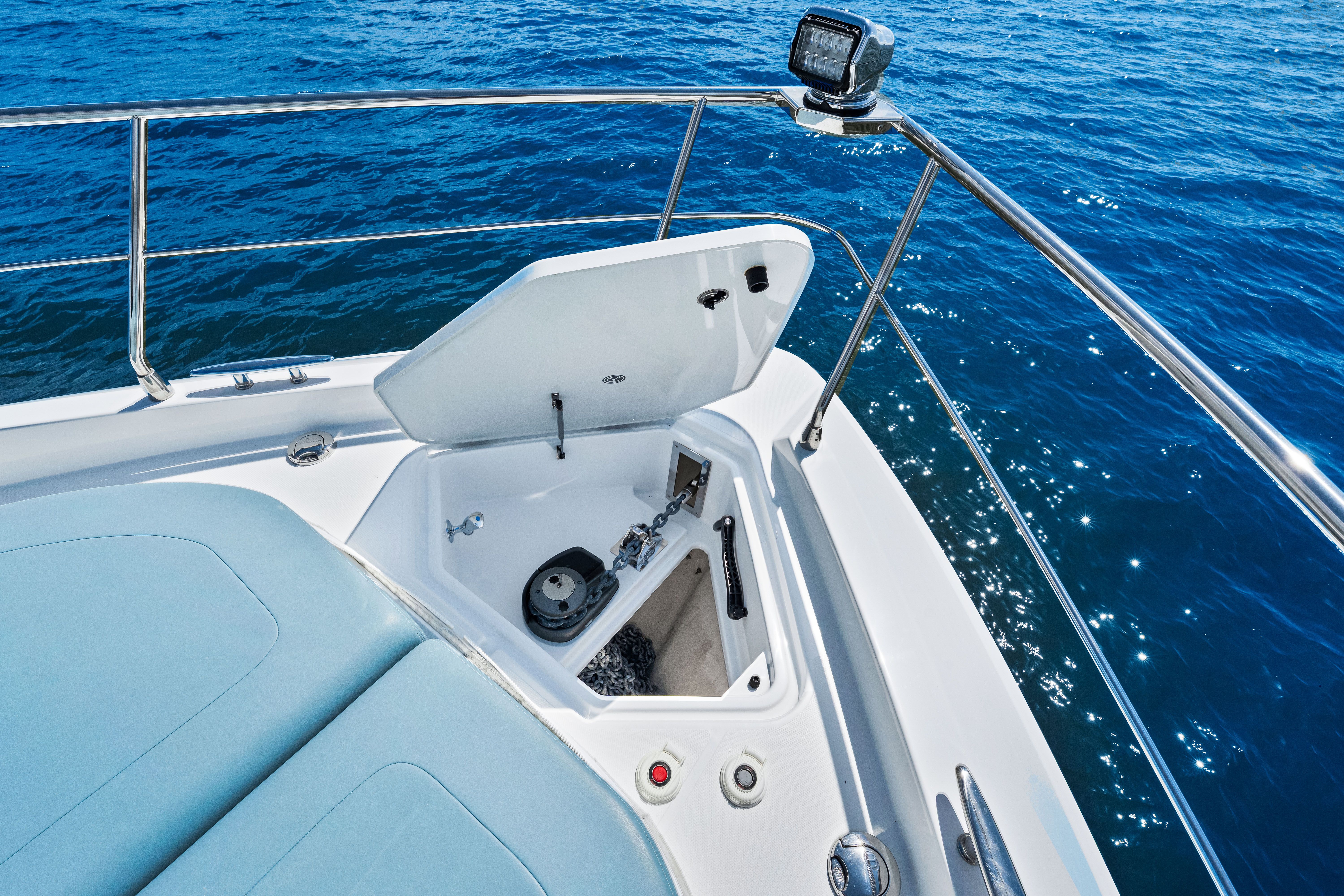 2025 Cruisers Yachts 57 Fly Image Thumbnail #38