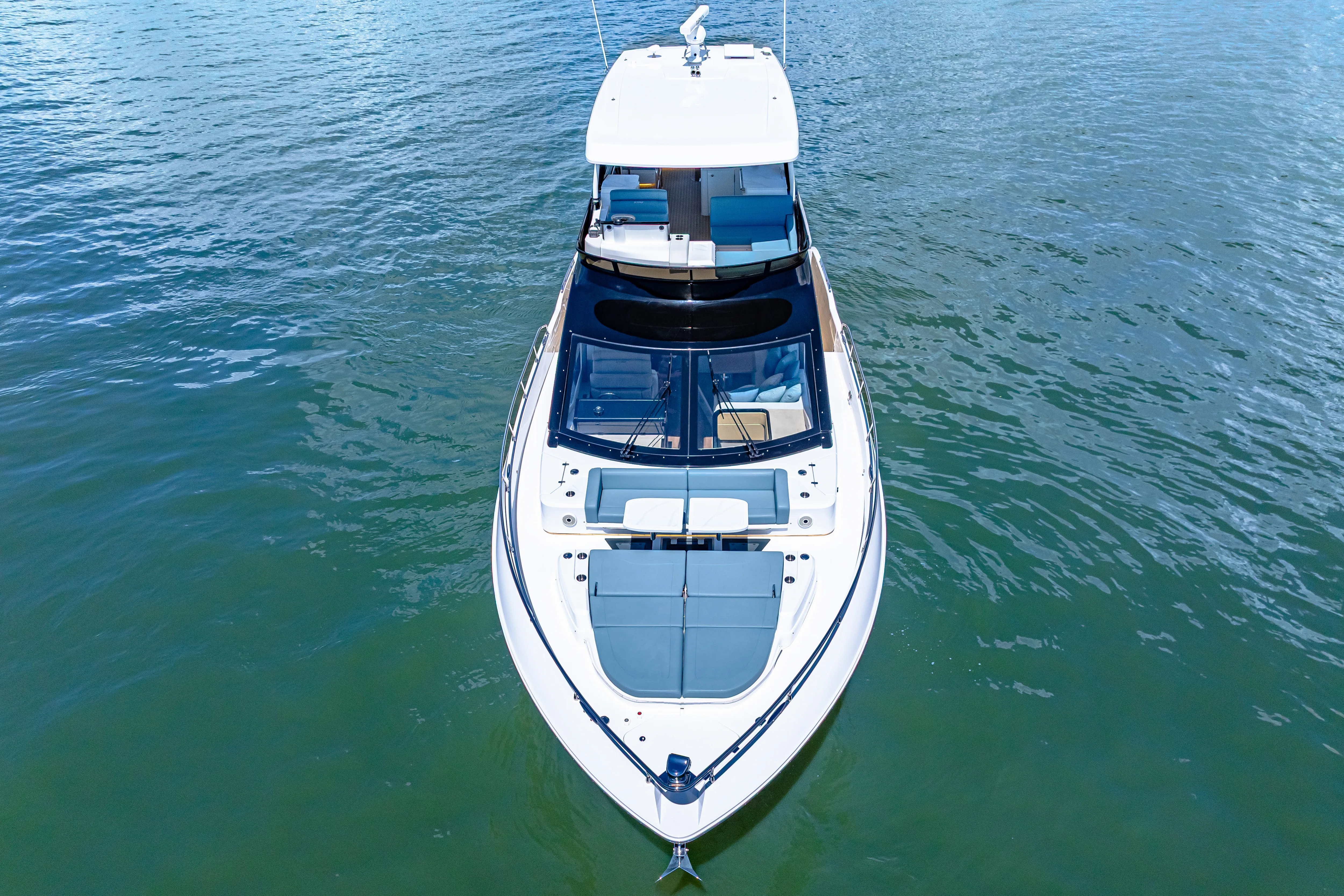 2025 Cruisers Yachts 57 Fly Image Thumbnail #25