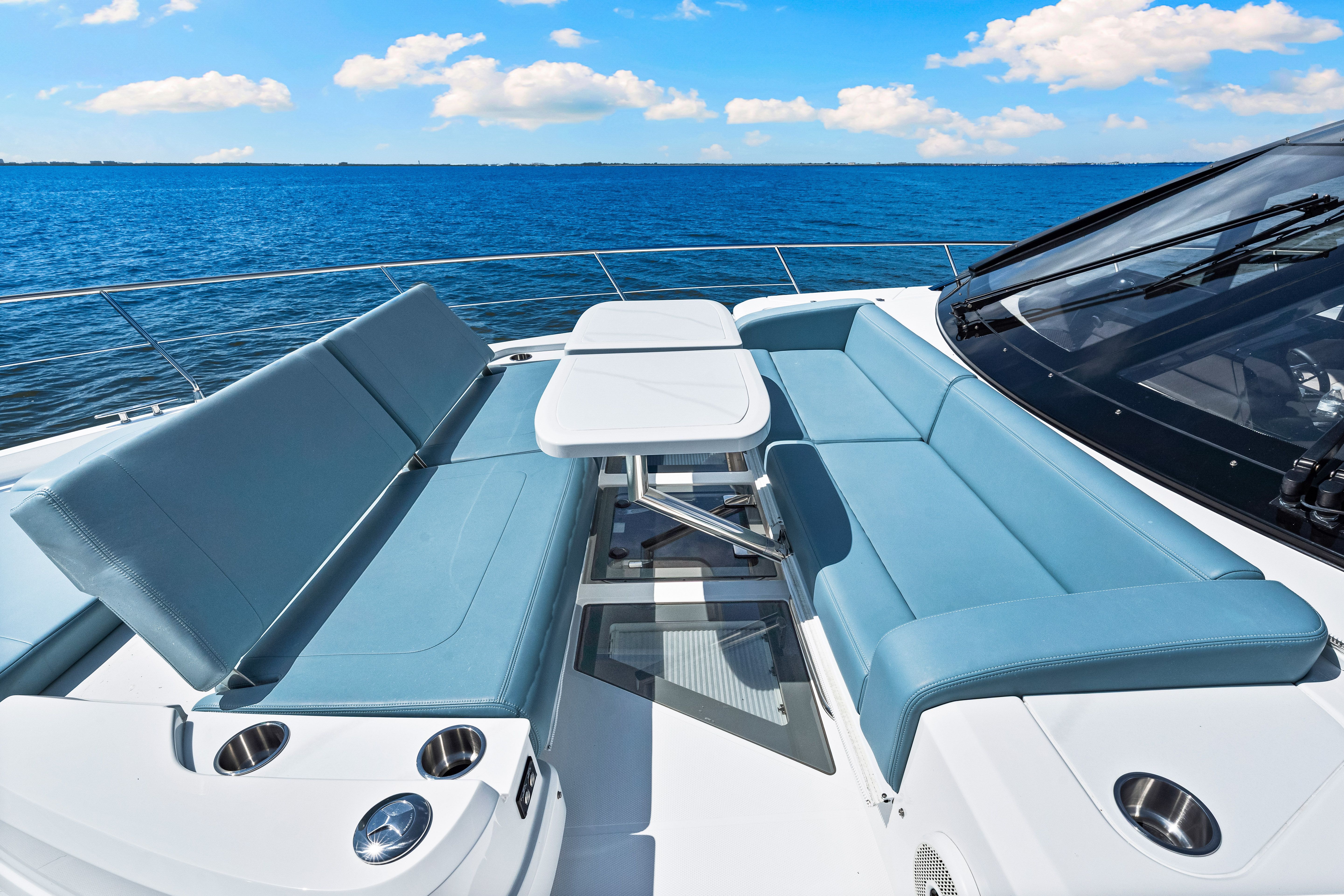 2025 Cruisers Yachts 57 Fly Image Thumbnail #37