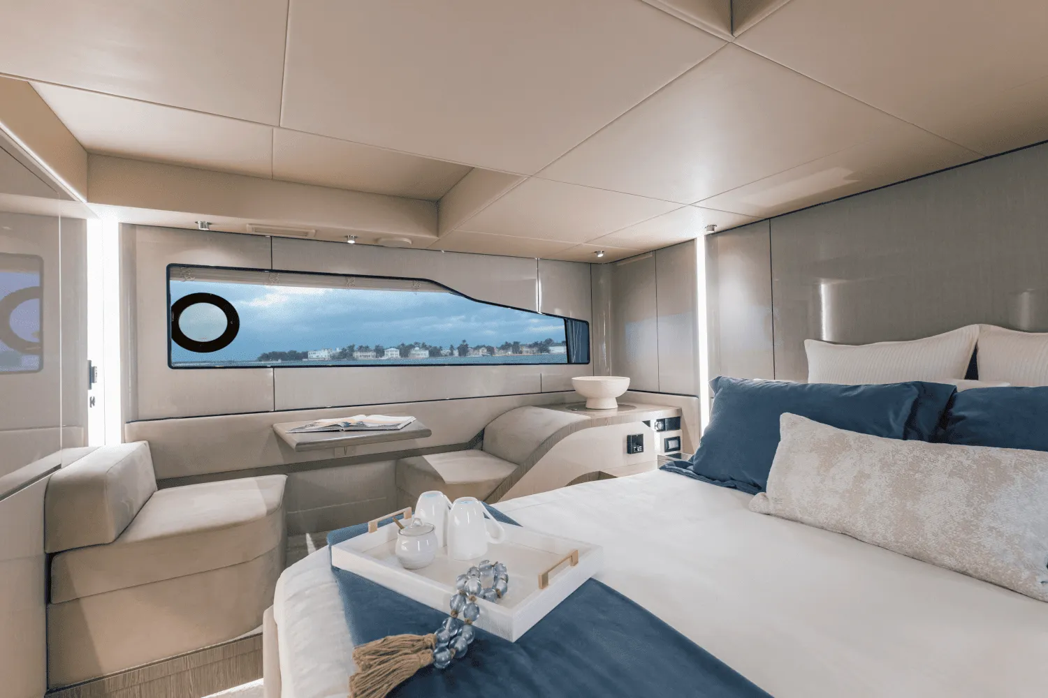 2025 Cruisers Yachts 57 Fly Image Thumbnail #58