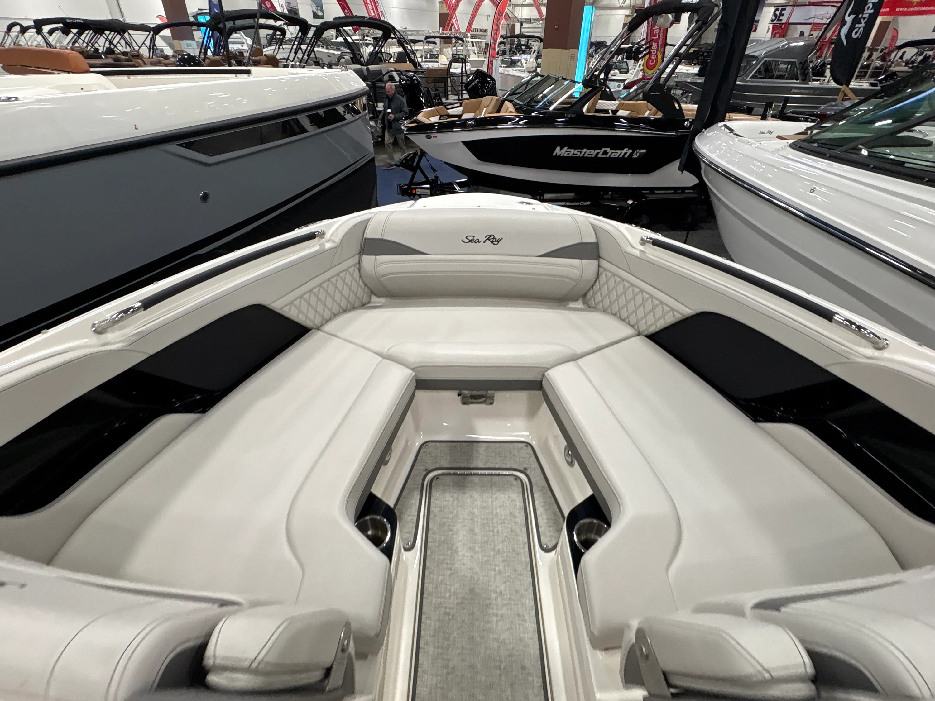 2025 Sea Ray SLX 260 Image Thumbnail #50