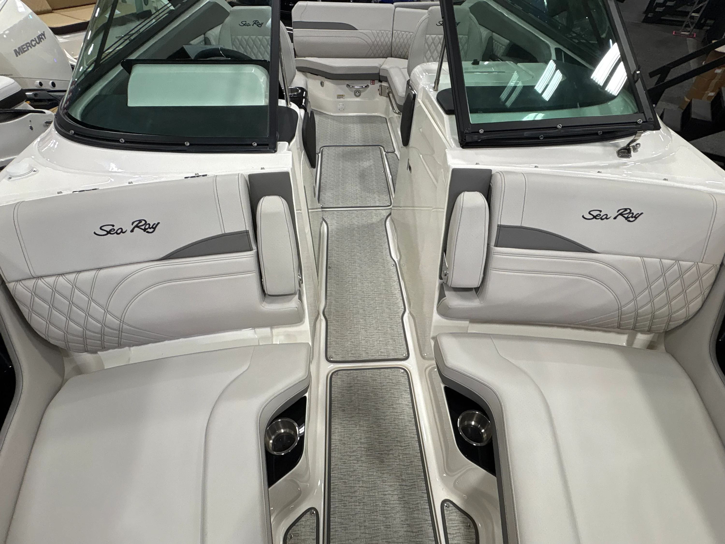 2025 Sea Ray SLX 260 Image Thumbnail #51