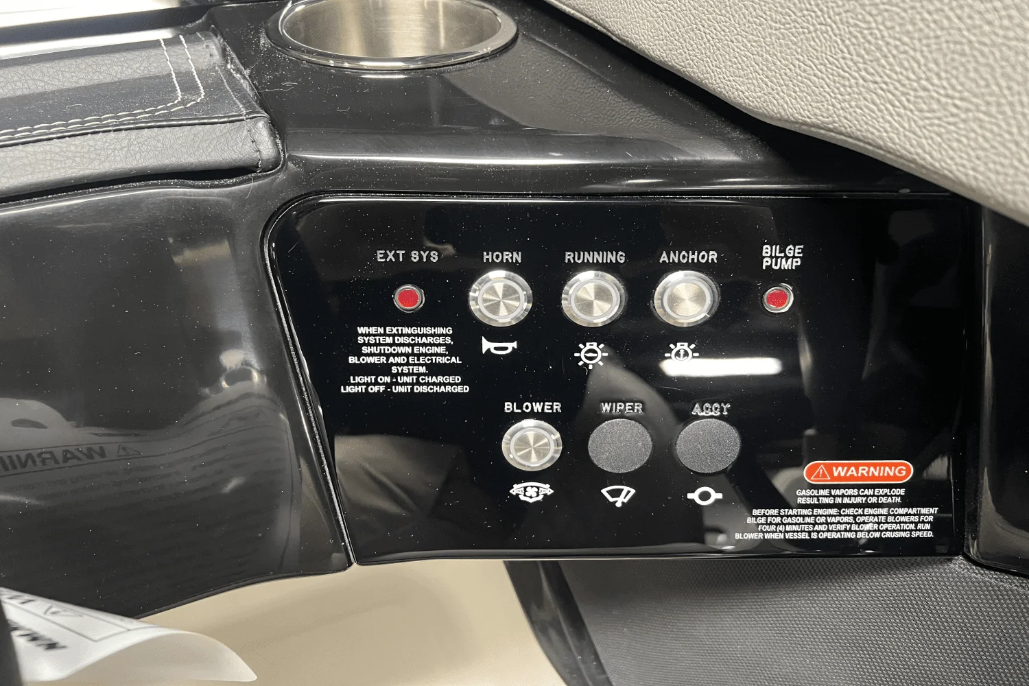 2025 Sea Ray SLX 260 Image Thumbnail #22