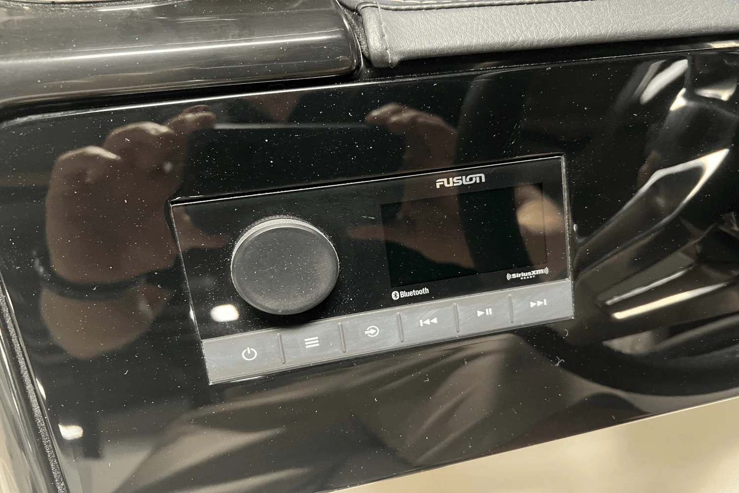 2025 Sea Ray SLX 260 Image Thumbnail #20