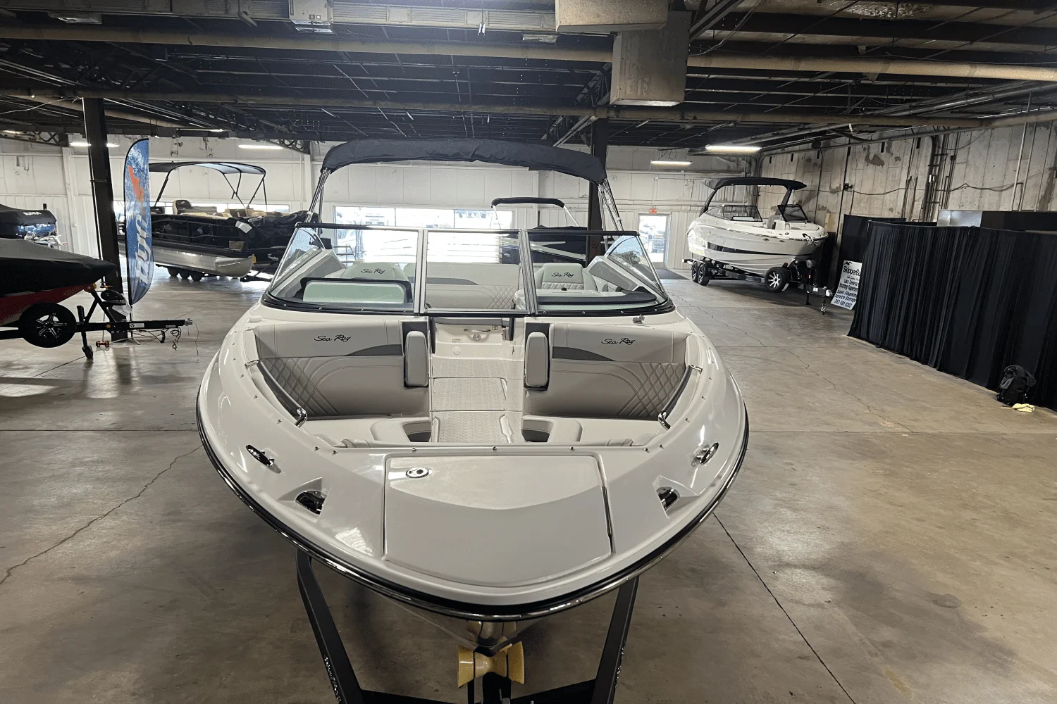 2025 Sea Ray SLX 260 Image Thumbnail #7