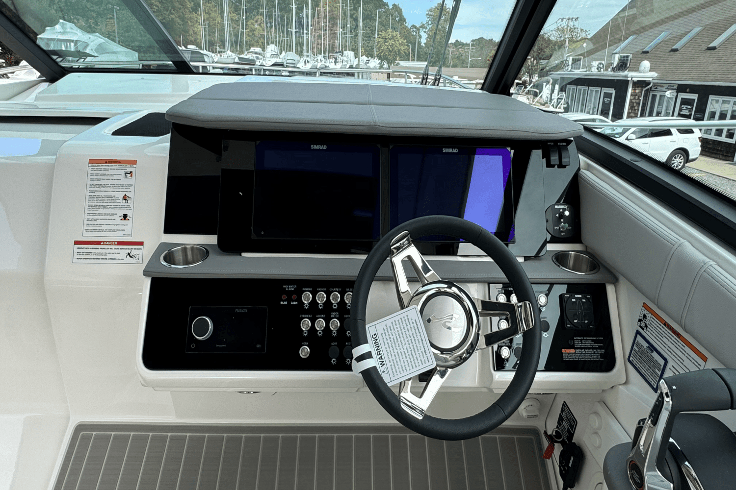 2025 Sea Ray Sundancer 320 Outboard Image Thumbnail #36